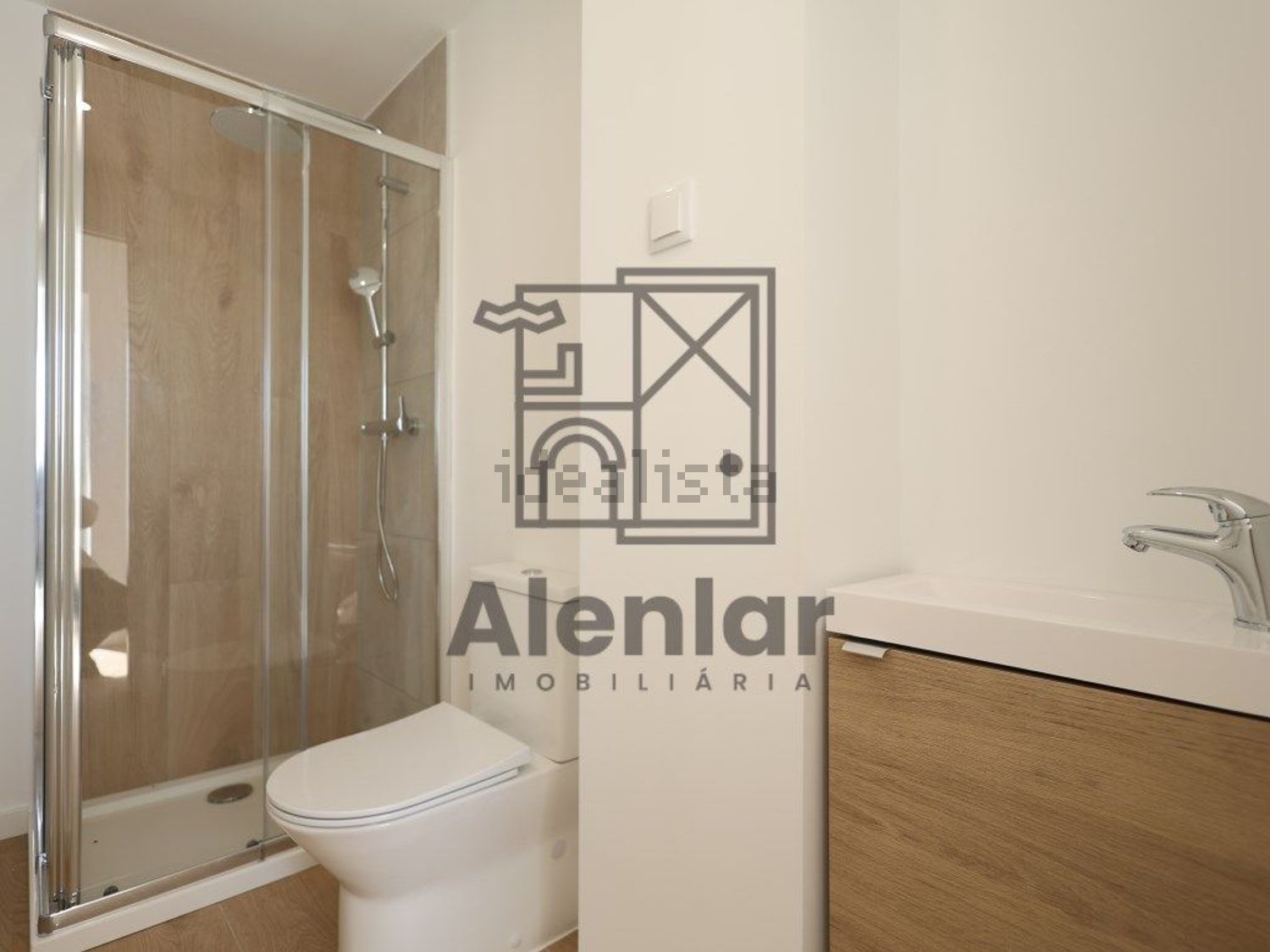 小楼房或独栋别墅出售在Ventosa - 卫生间