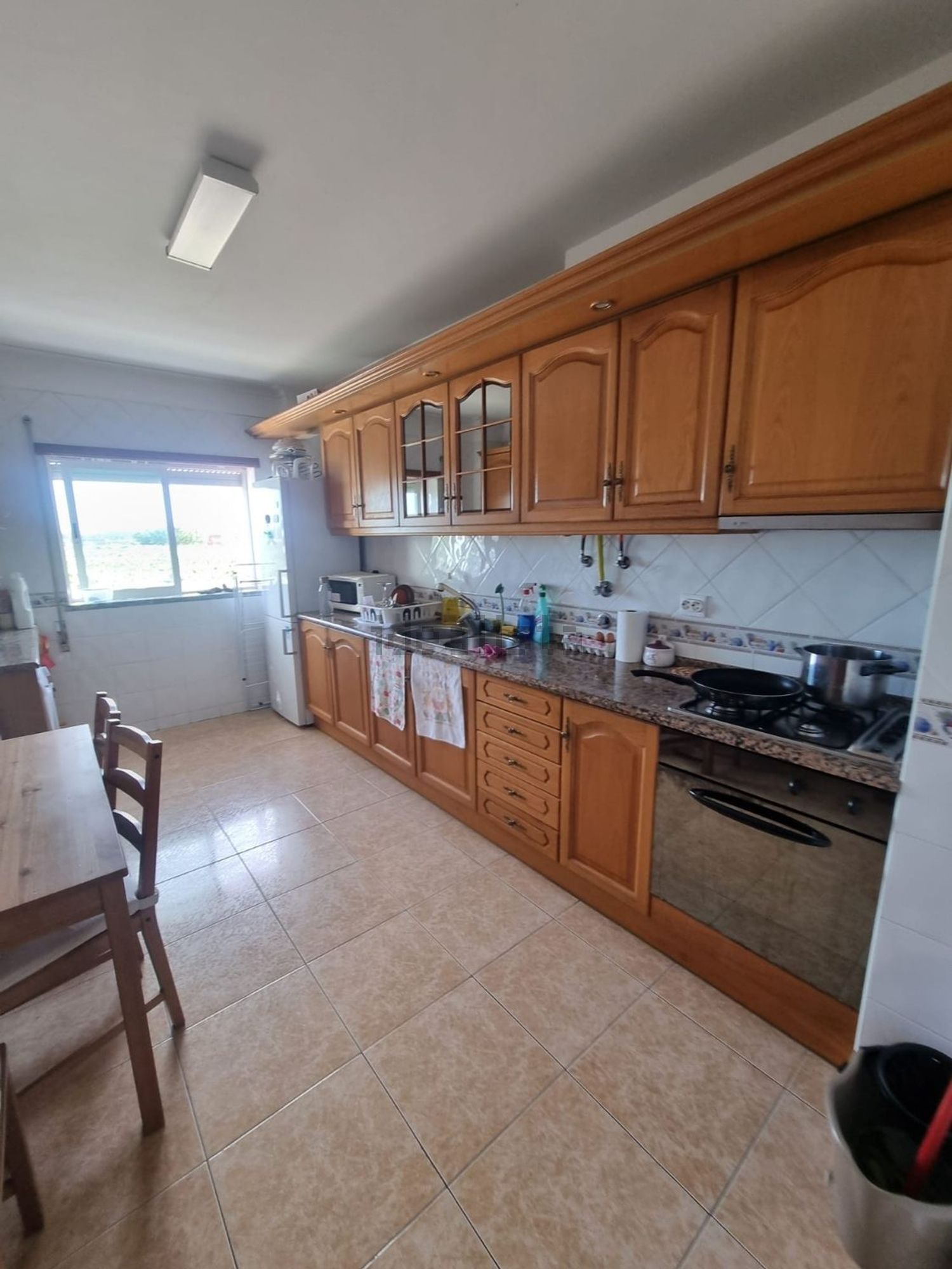 出租公寓 t2在Rua da Praia, 13 - 厨房