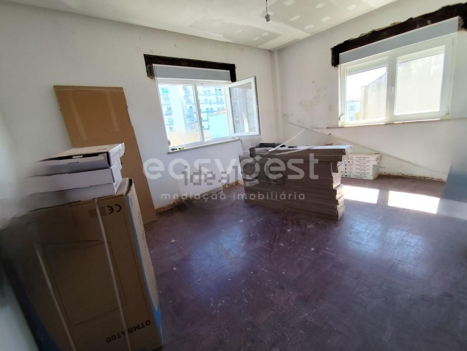 公寓 t5出售在Moita - 客厅