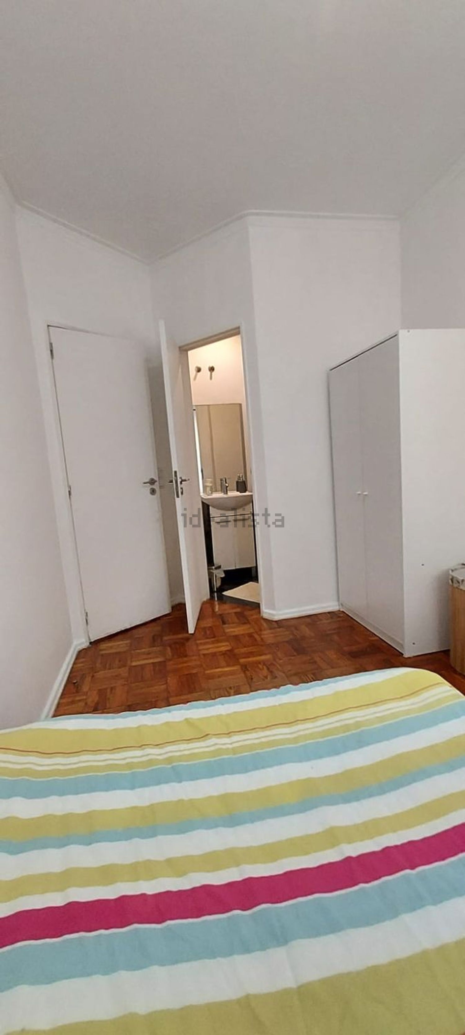 出租房间在Rua Professor José Pinto Correia, 47 - 卧室