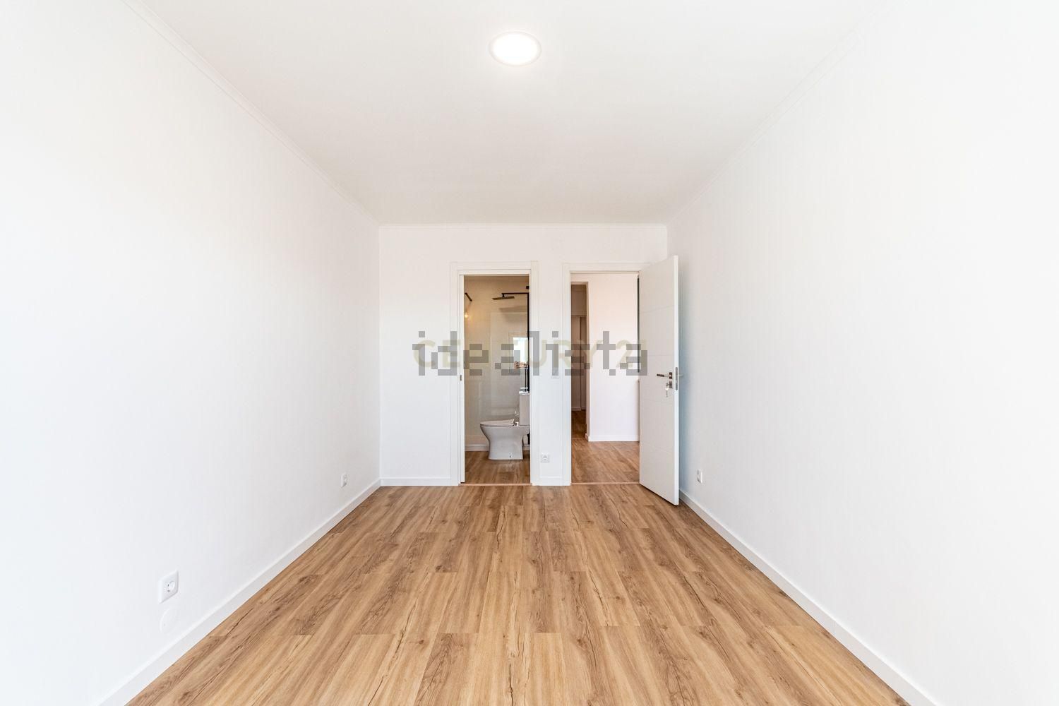 公寓 t2出售在Madorna - 过道