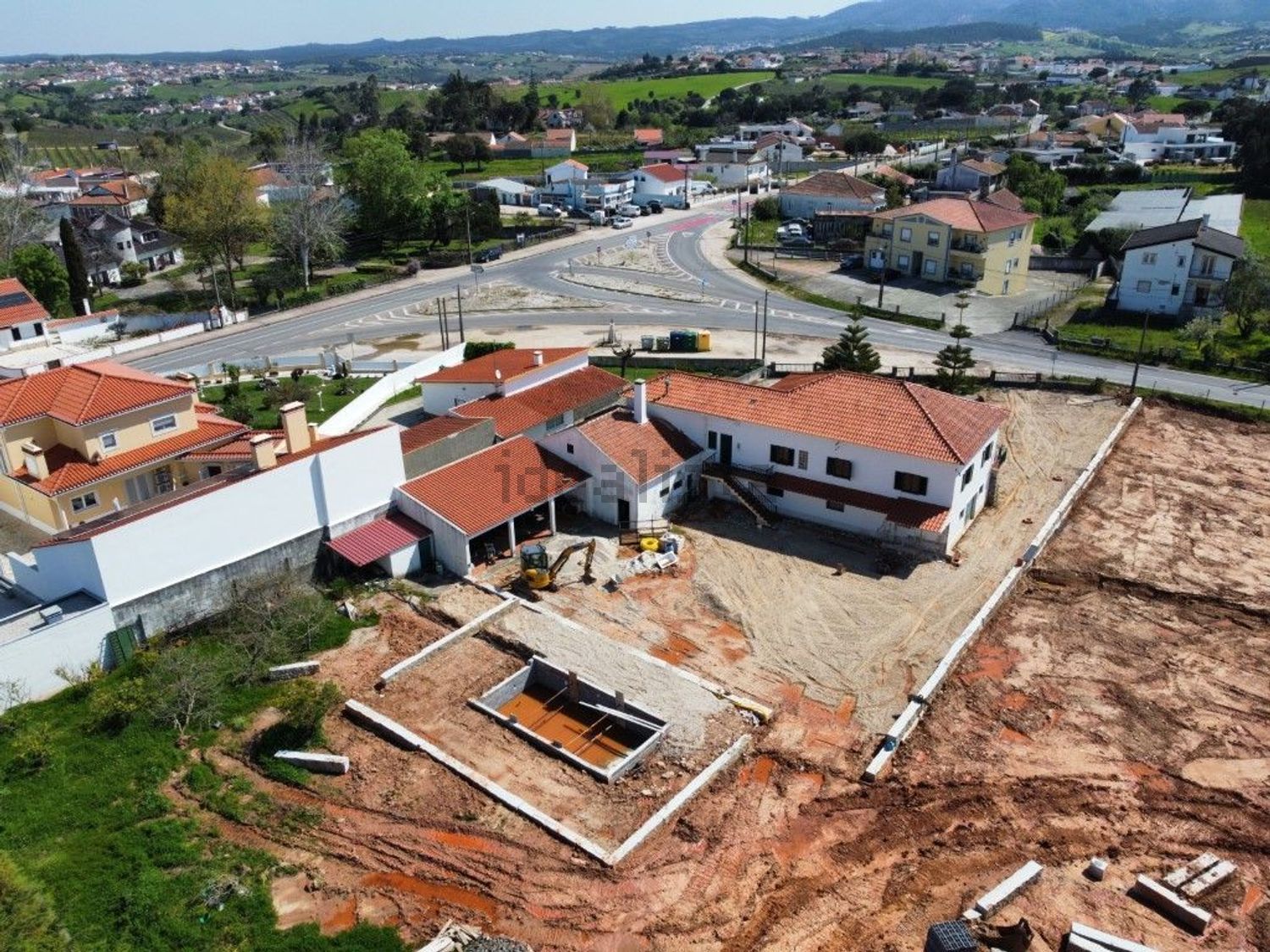 小楼房或独栋别墅出售在Lamas e Cercal - 照片