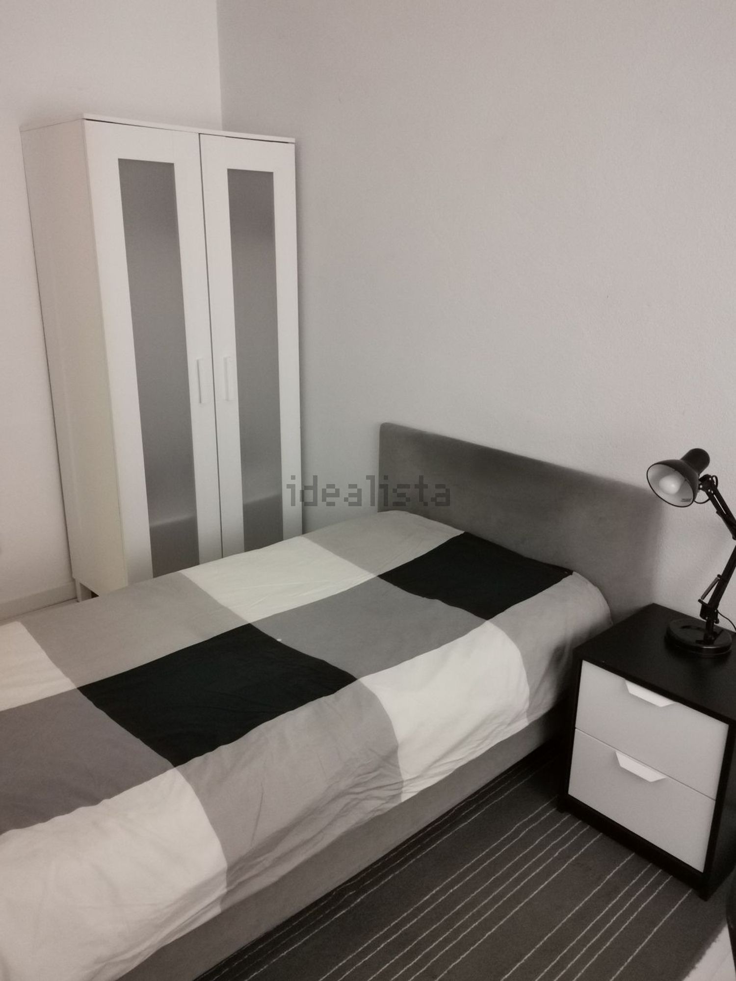 出租房间在Rua Fernando Sylvan, 31 lote - 卧室