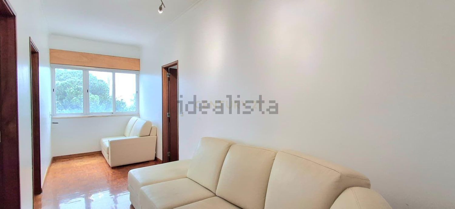 公寓 t3出售在Rua Tomás Alcaide, 100 - 客厅