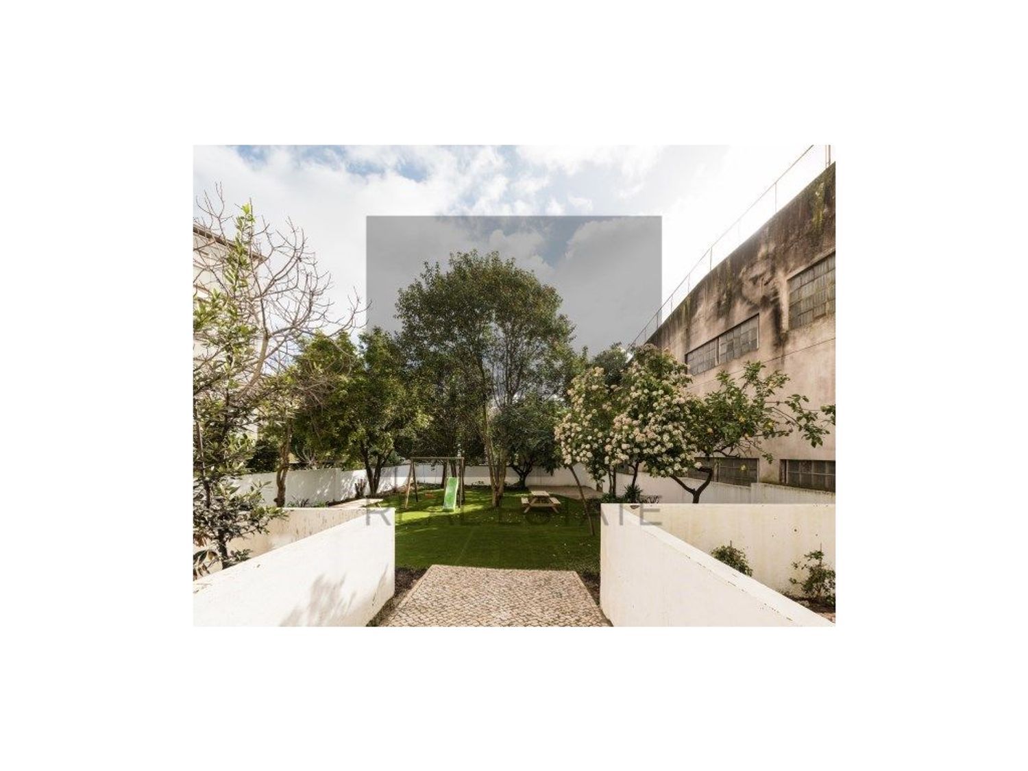 出租公寓 t2在Avenida General Roçadas, 70 C - 花园