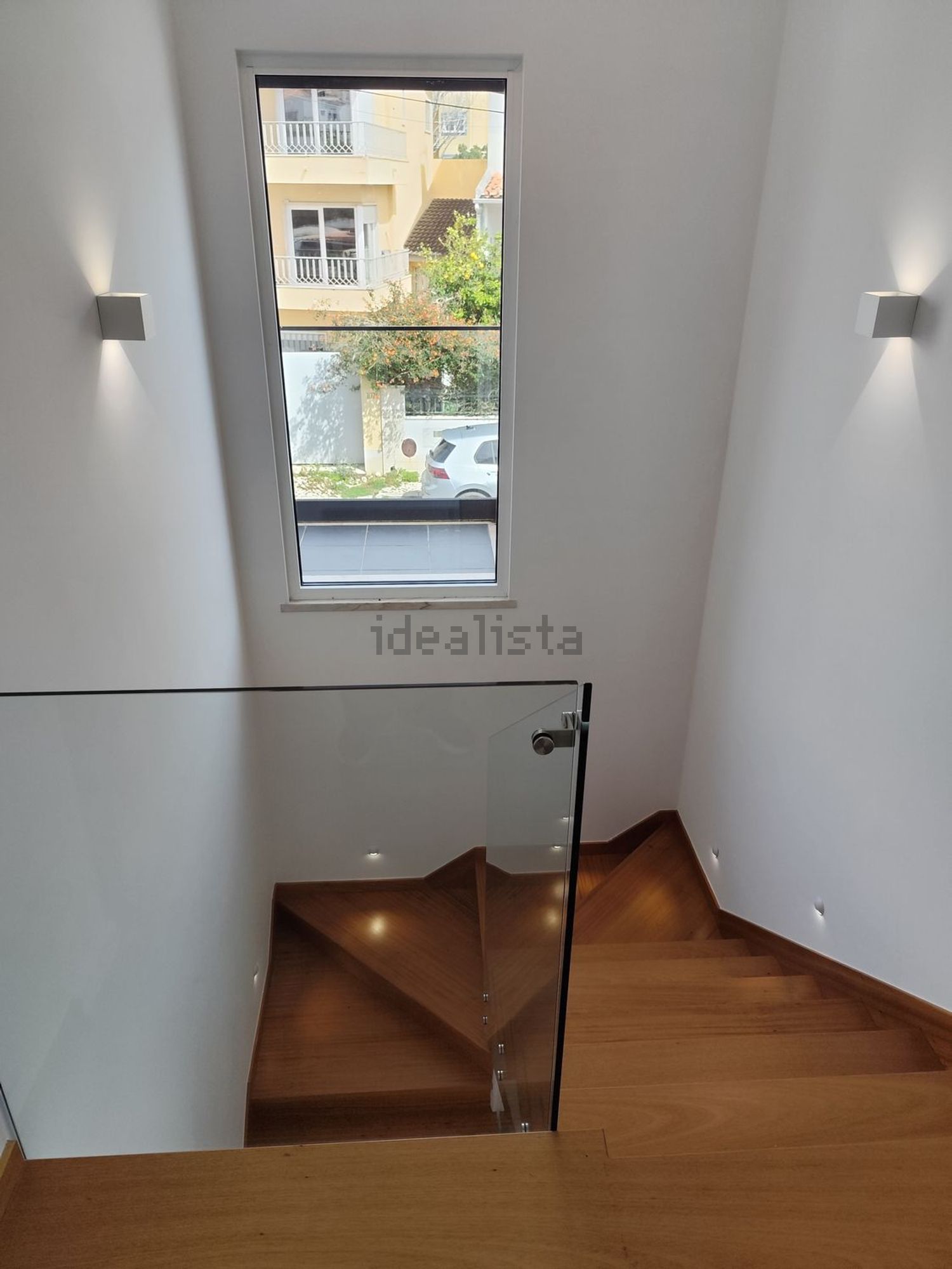 出租小楼房或独栋别墅在Praceta Santa Rita de Cássia - 详情