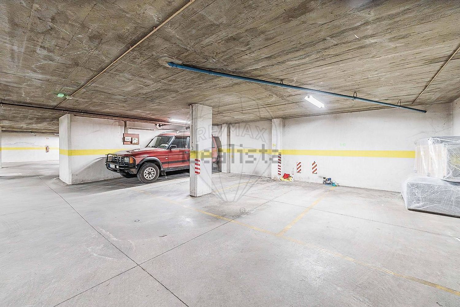 公寓 t3出售在Rua José Régio - 停车位