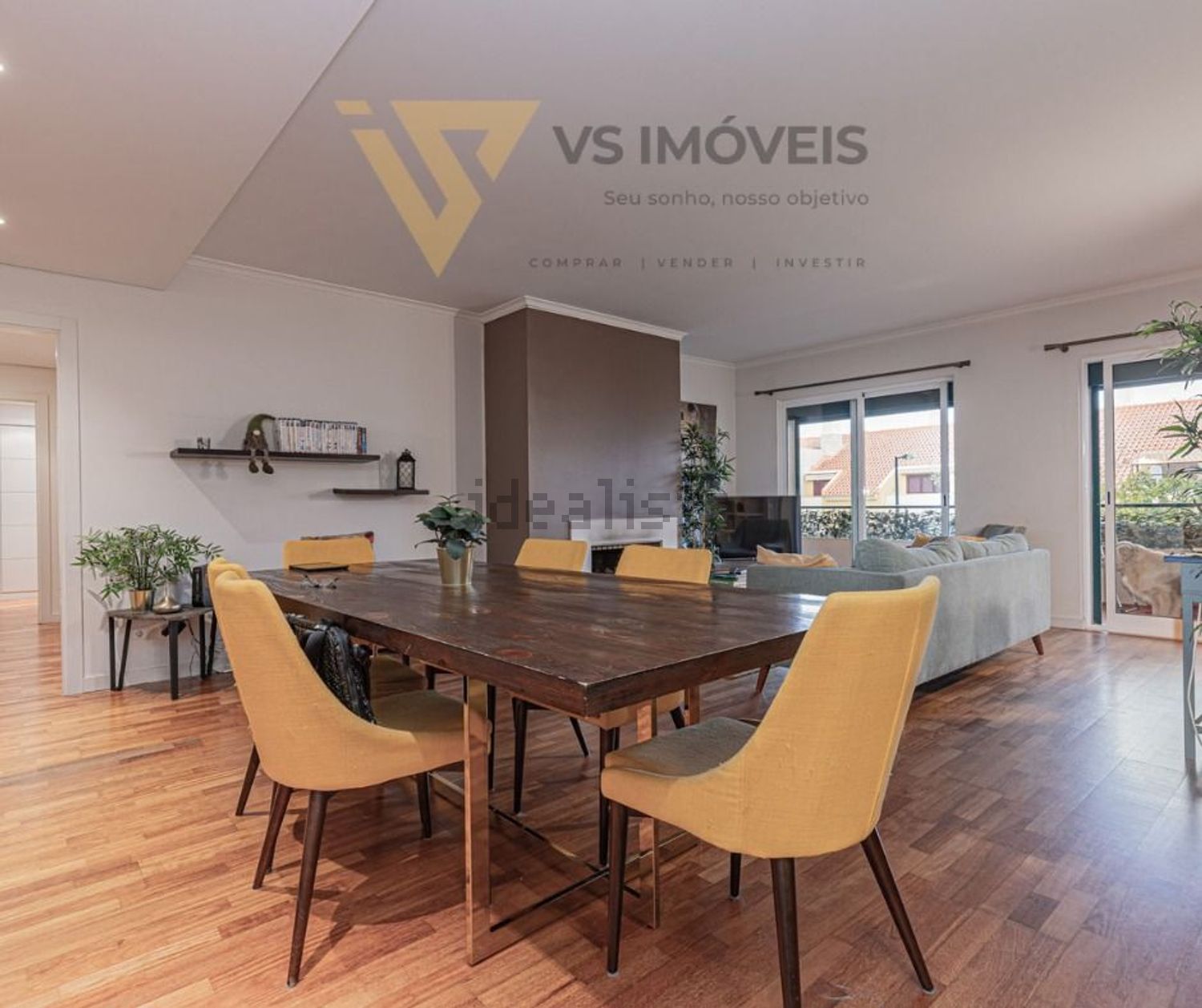 出租公寓 t2在Rua dos Faisões - 客厅