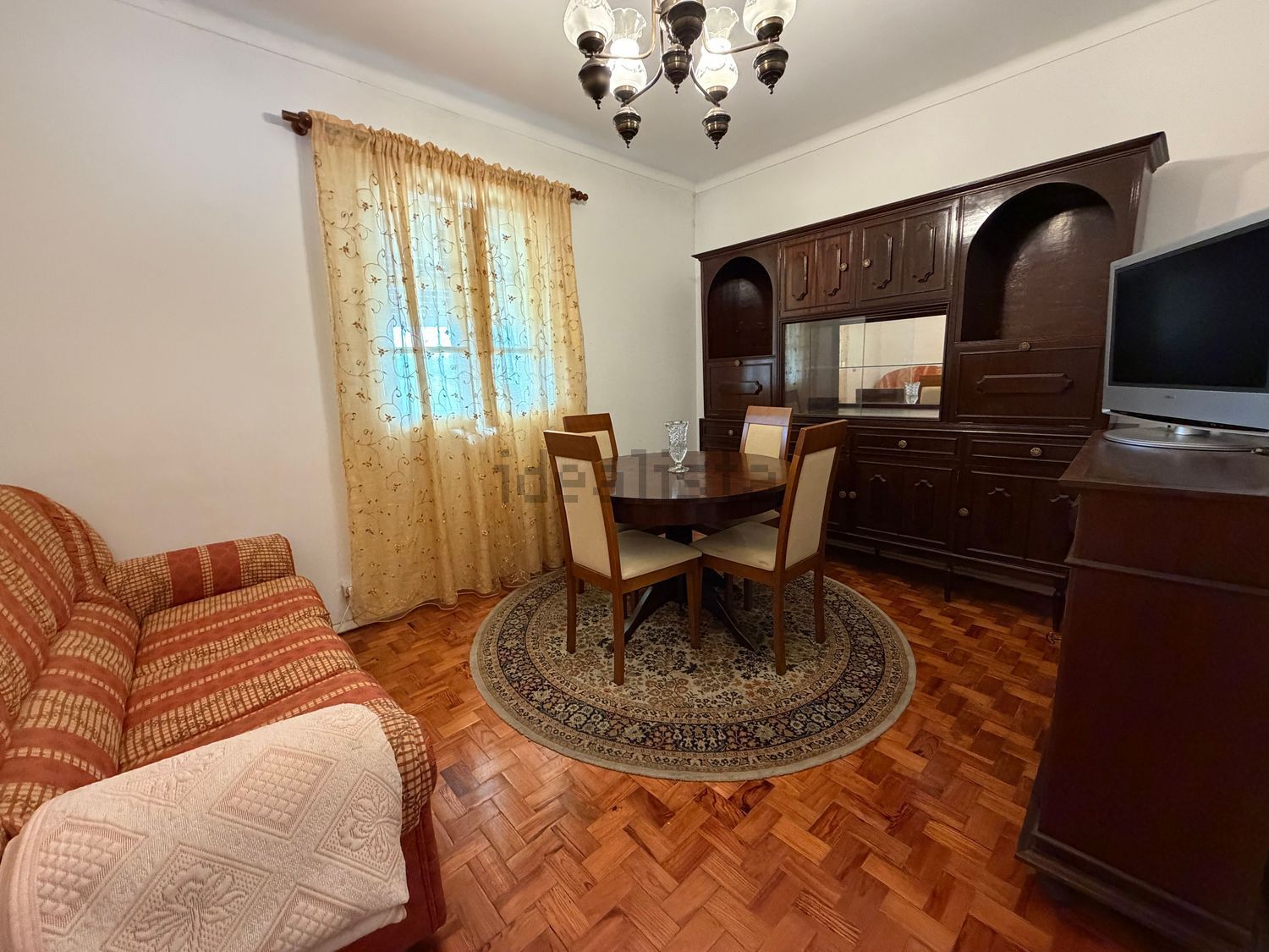 公寓 t2出售在Rua Cidade da Beira, 14 - 客厅