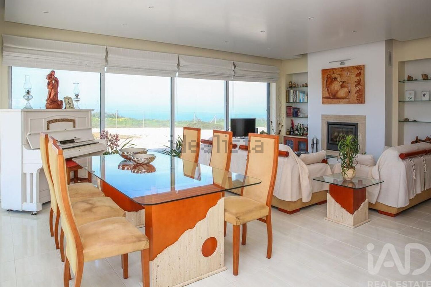 小楼房或独栋别墅出售在Encarnação - 客厅