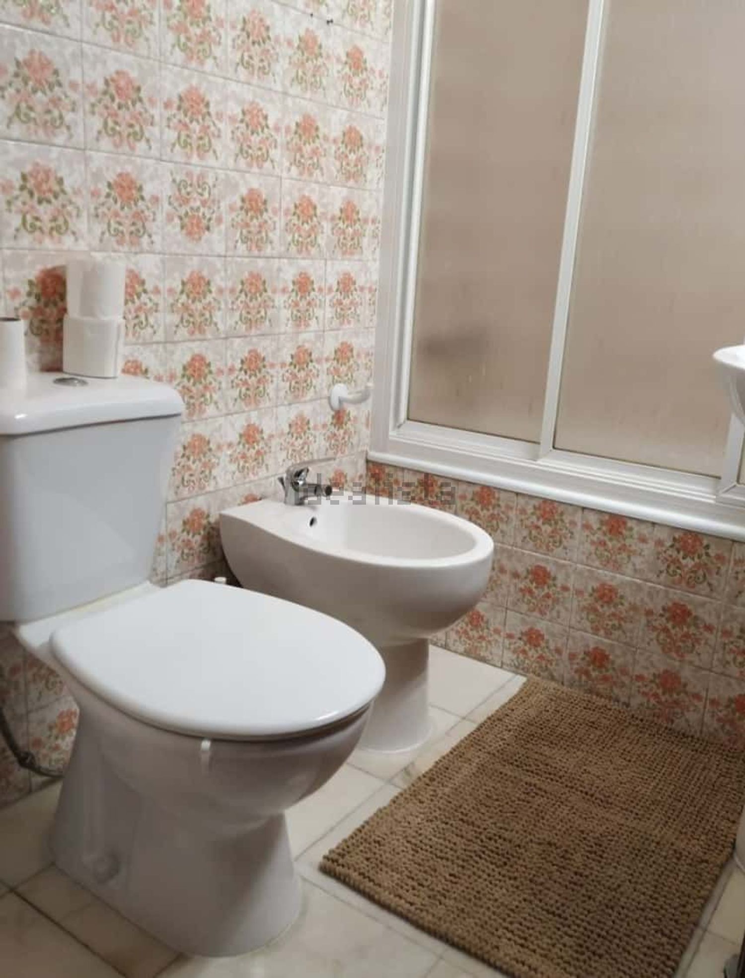 出租房间在Rua Cordeiro Ferreira, 16 - 卫生间