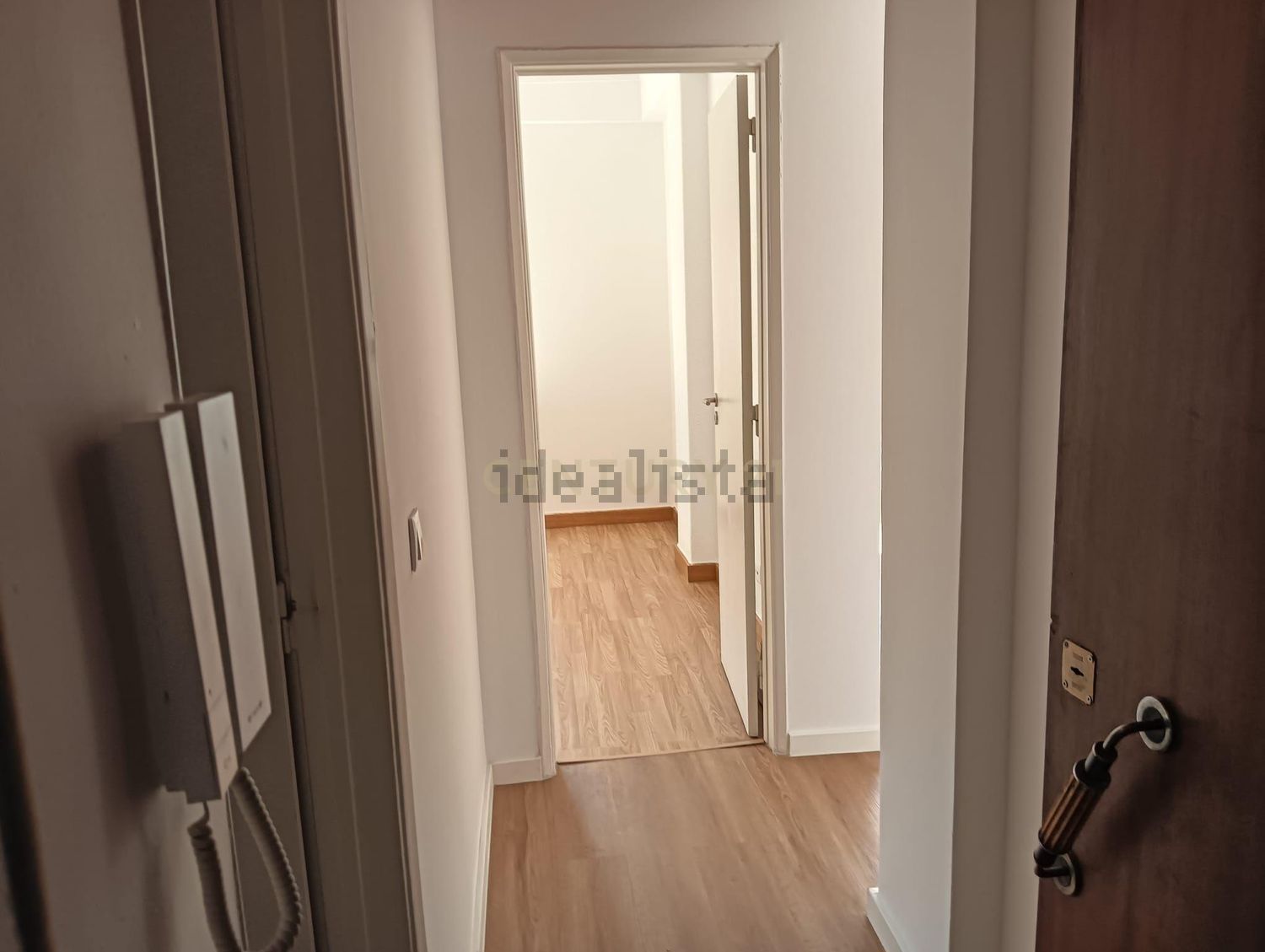 出租公寓 t1在Rua Dom Dinis, 19 - 过道