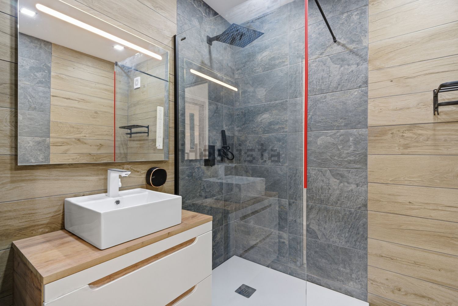 联排别墅出售在Rua da Arieira, 20 - 卫生间