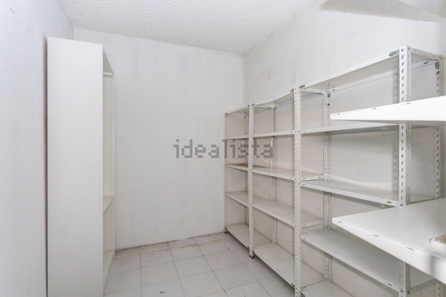 出租顶层公寓在Rua Padre Américo - 试衣间