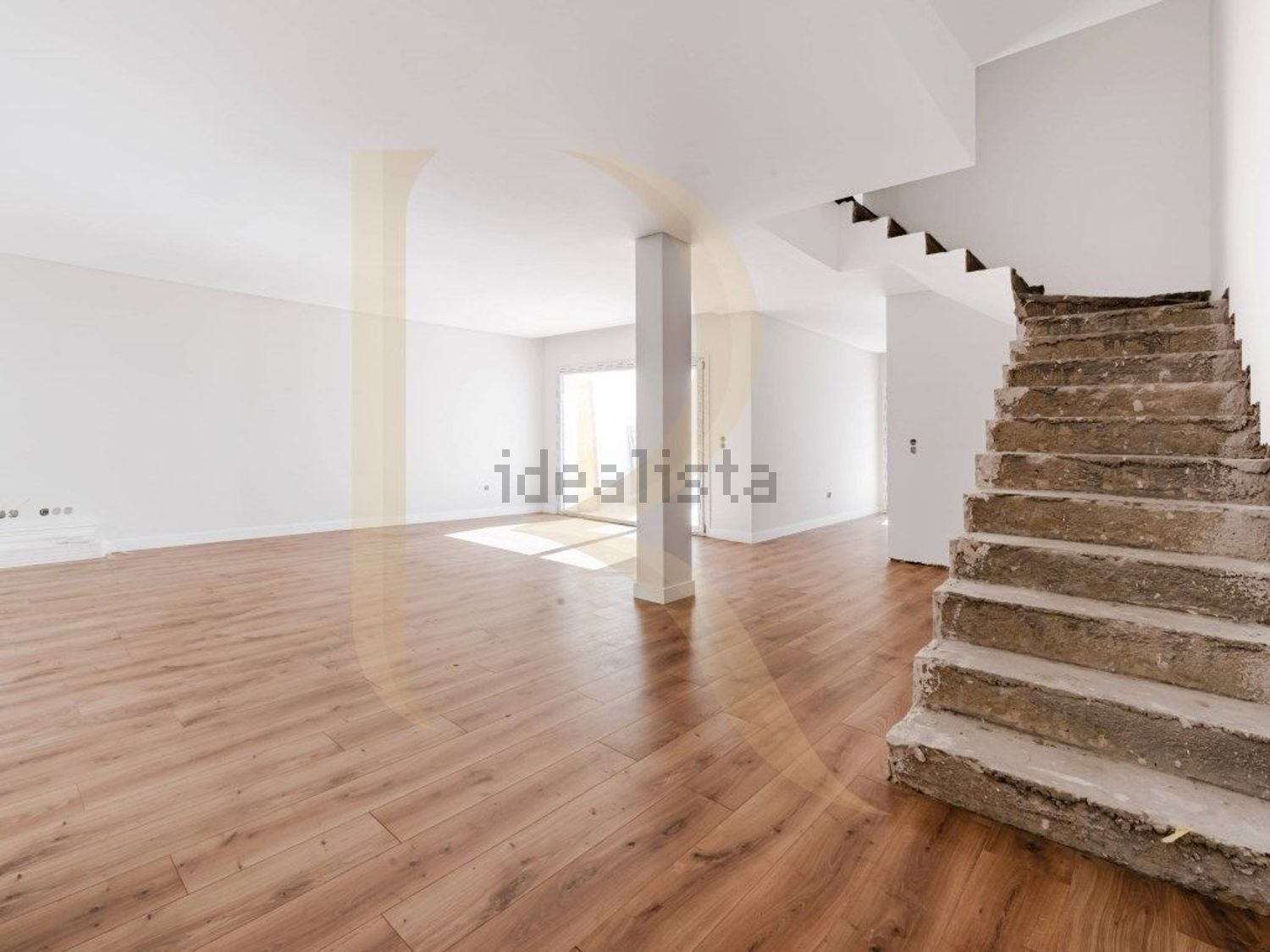 小楼房或独栋别墅出售在Fogueteiro - 前厅