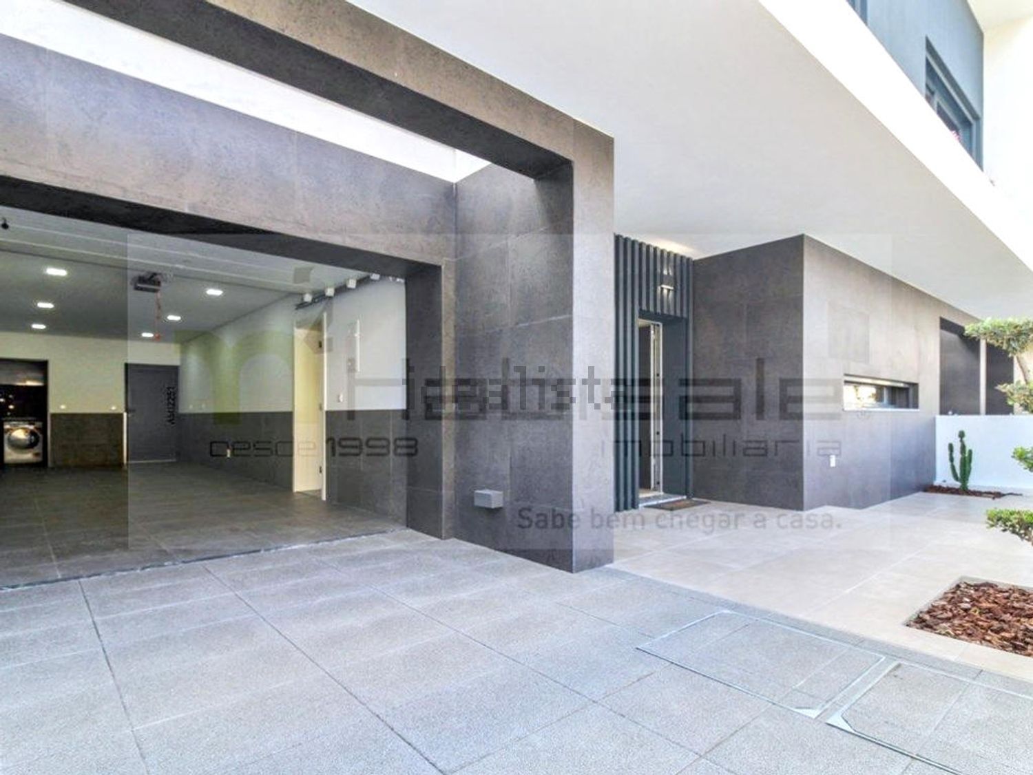 小楼房或独栋别墅出售在Rua Marechal Craveiro Lopes, 43 - 照片