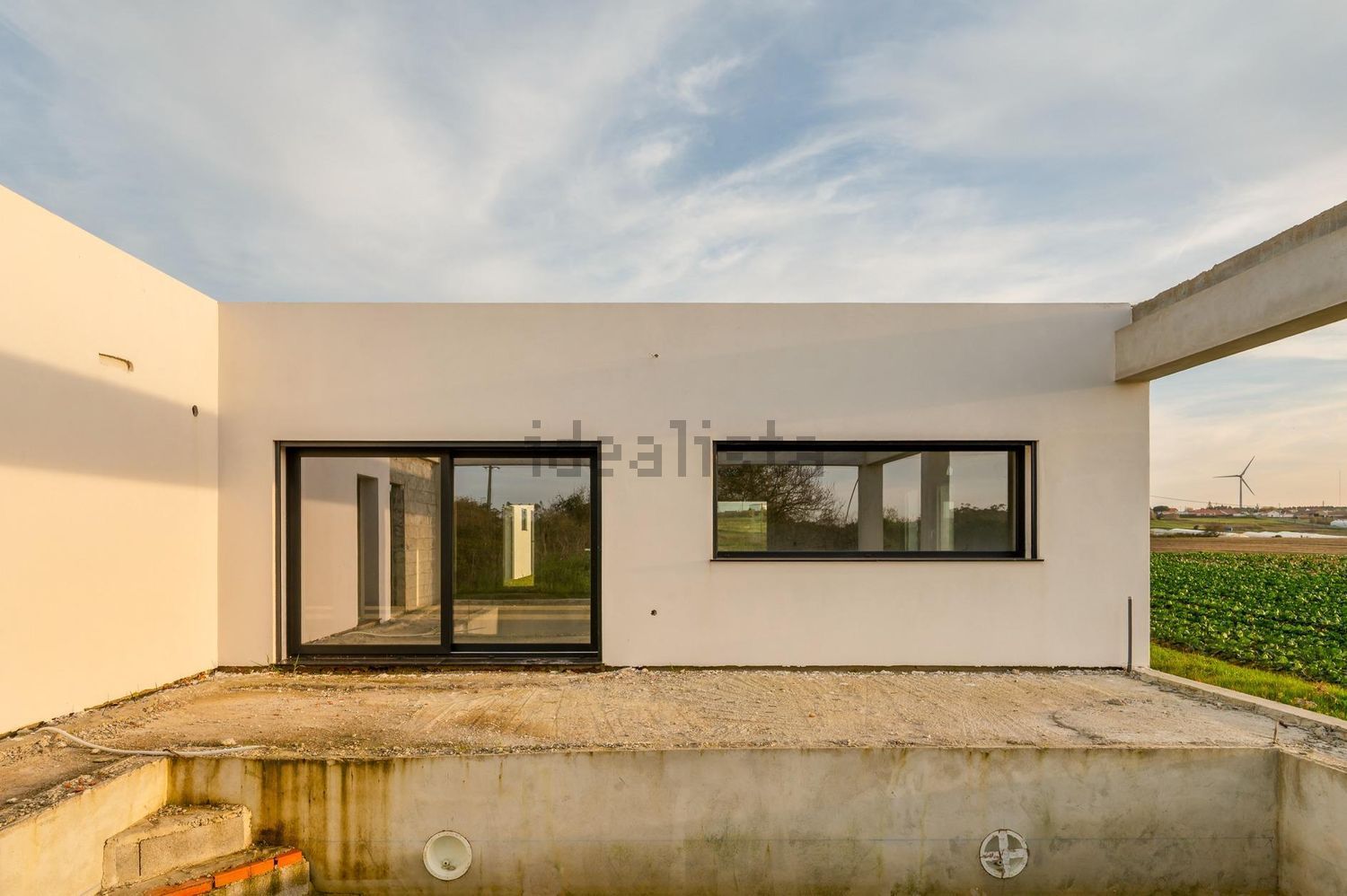 小楼房或独栋别墅出售在São Bartolomeu dos Galegos e Moledo - 外立面