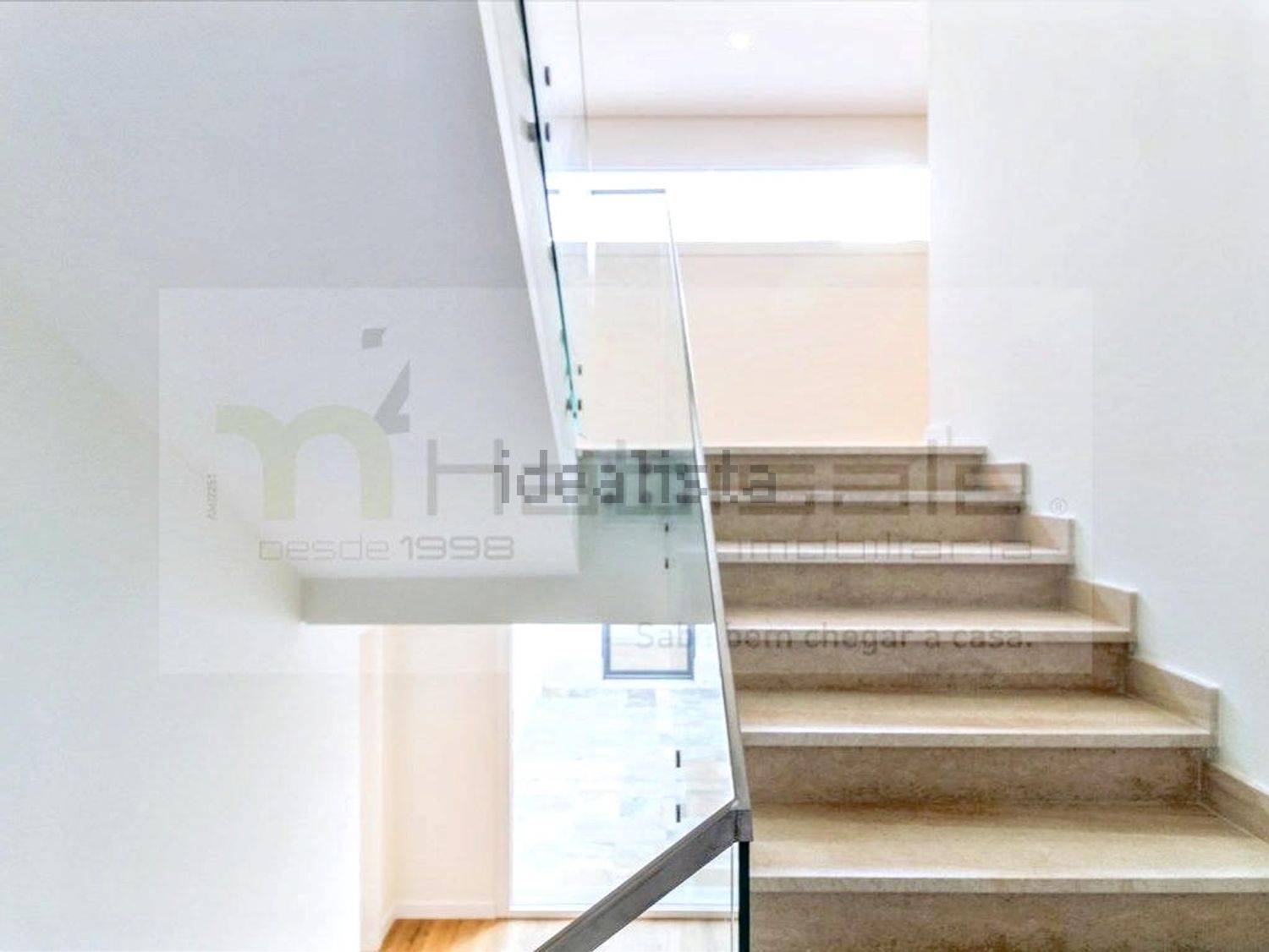 联排别墅出售在Rua Almirante Gago Coutinho, 58 a - 详情