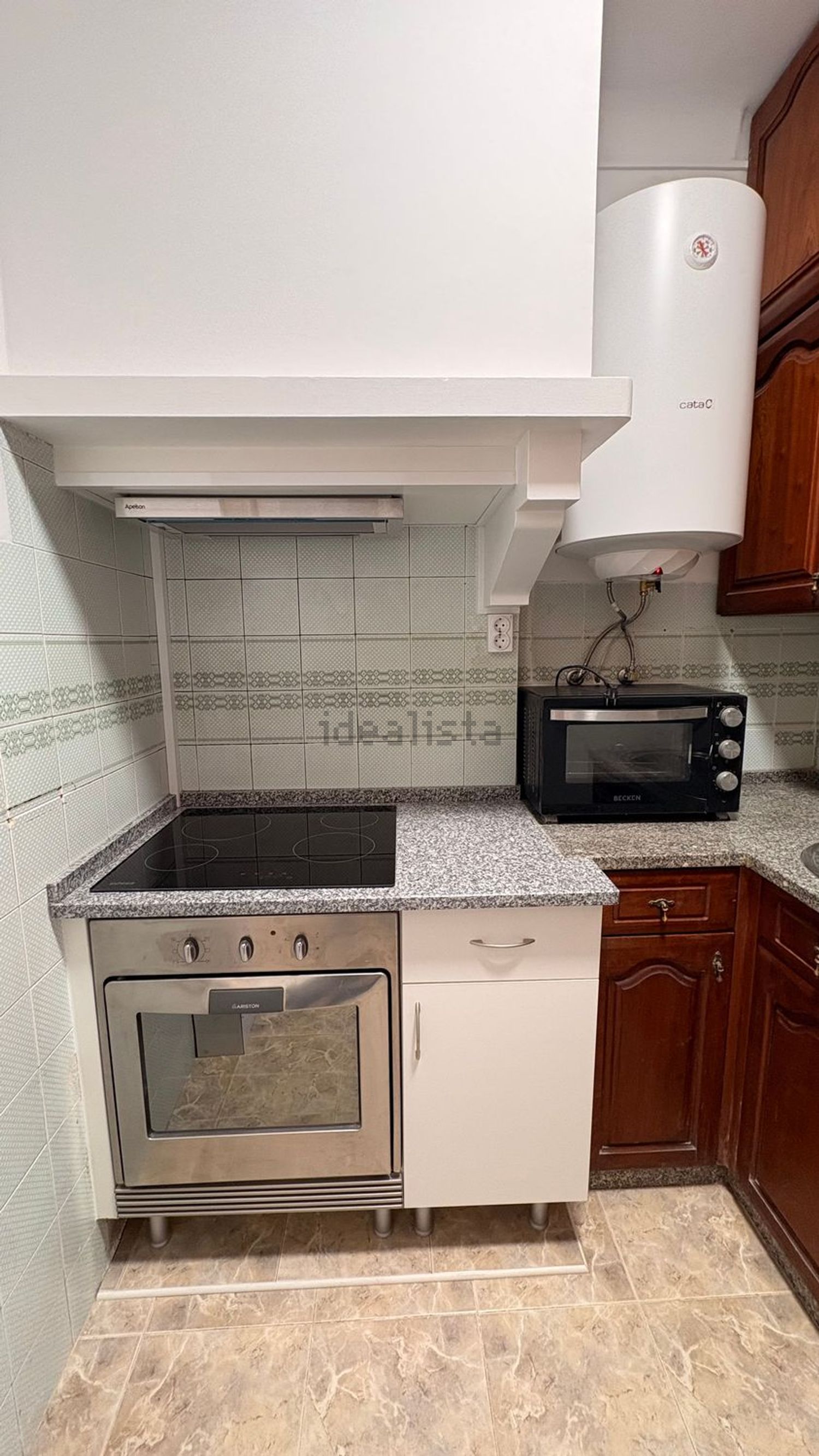 出租公寓 t1在Rua Doutor João Gomes Patacão, 20 - 厨房