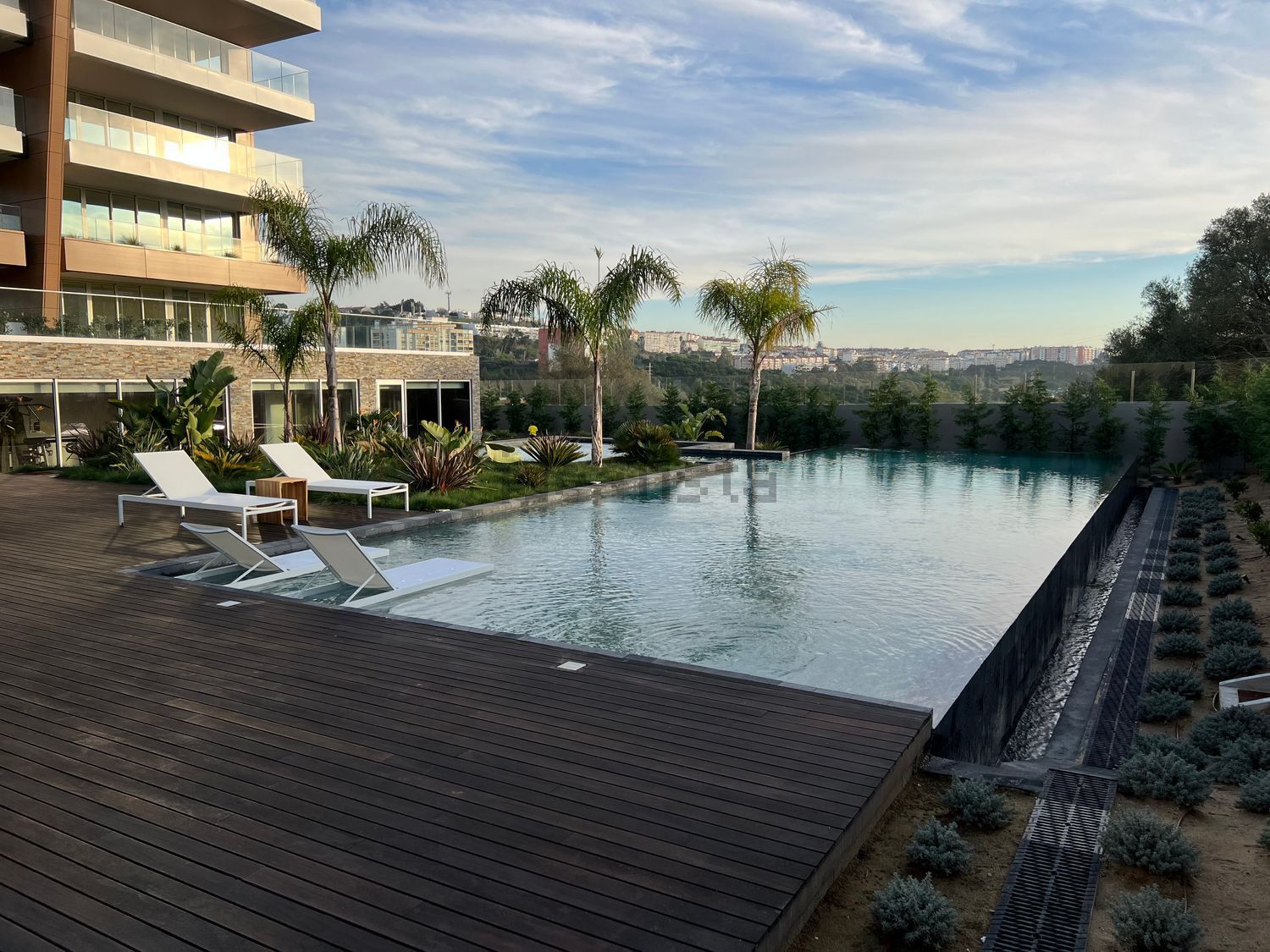 出租公寓 t2在Estrada Queluz, 11 - 游泳池