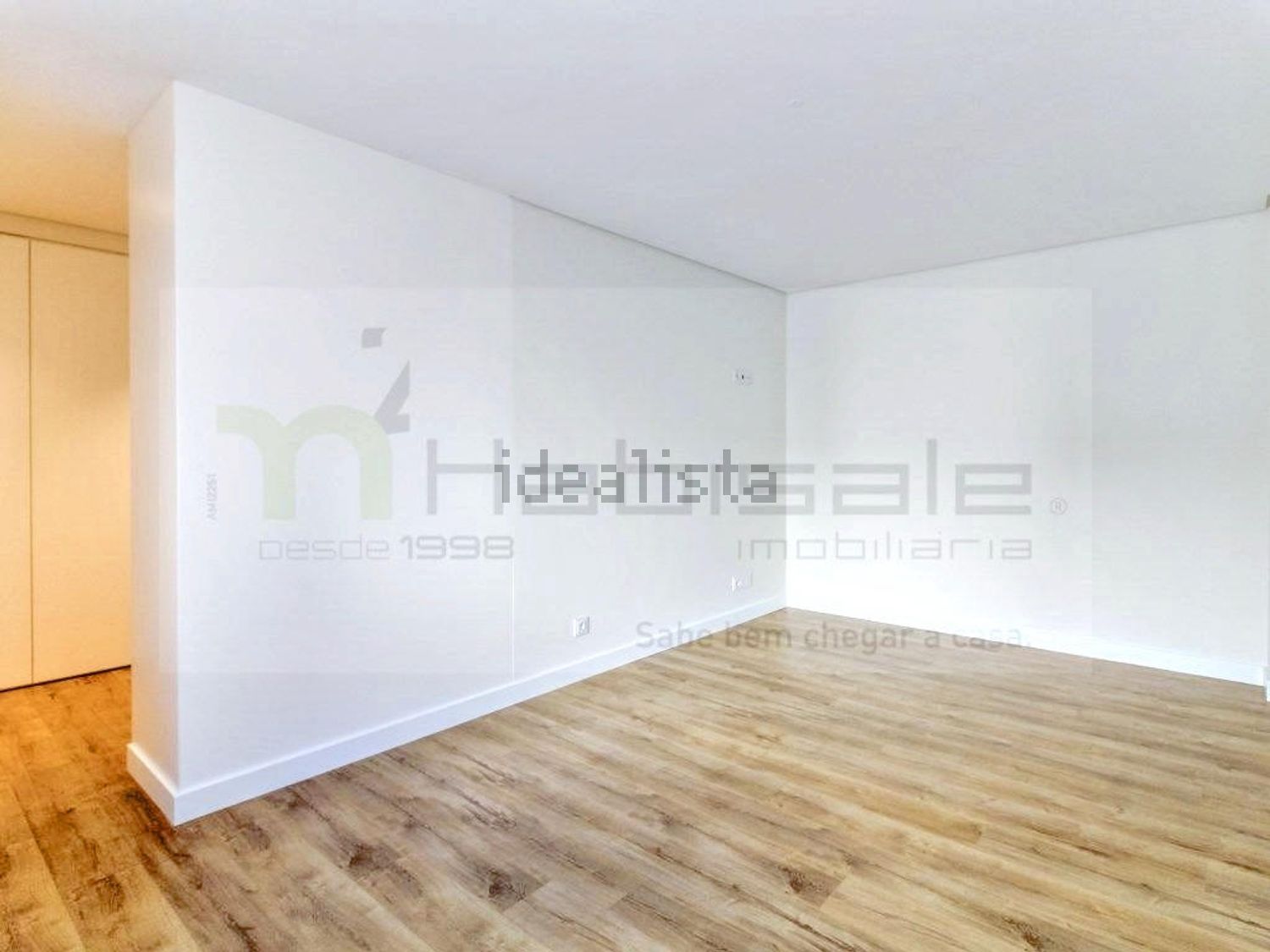 联排别墅出售在Rua Almirante Gago Coutinho, 58 a - 居住