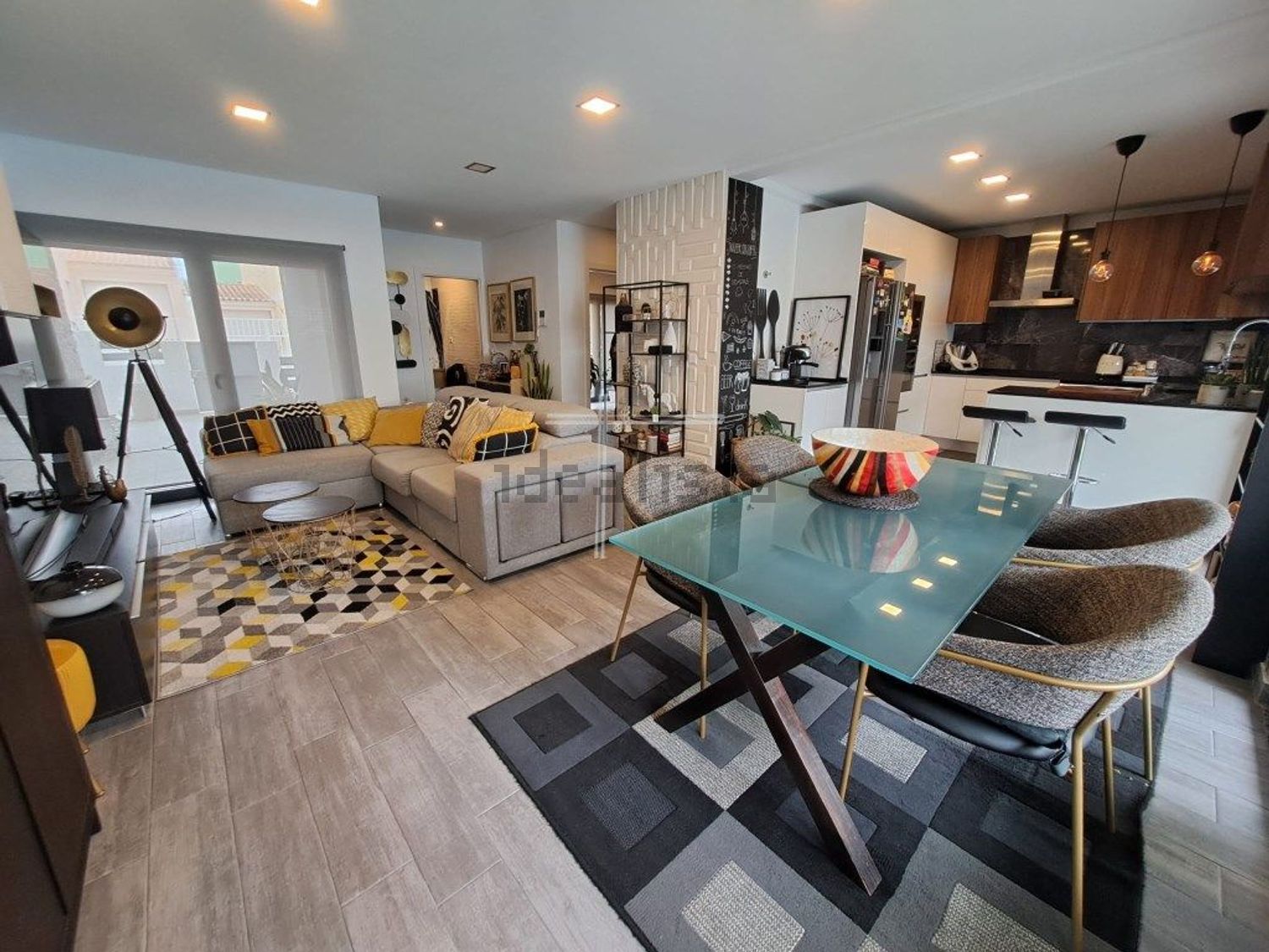 双拼别墅出售在Quintinhas - 客厅