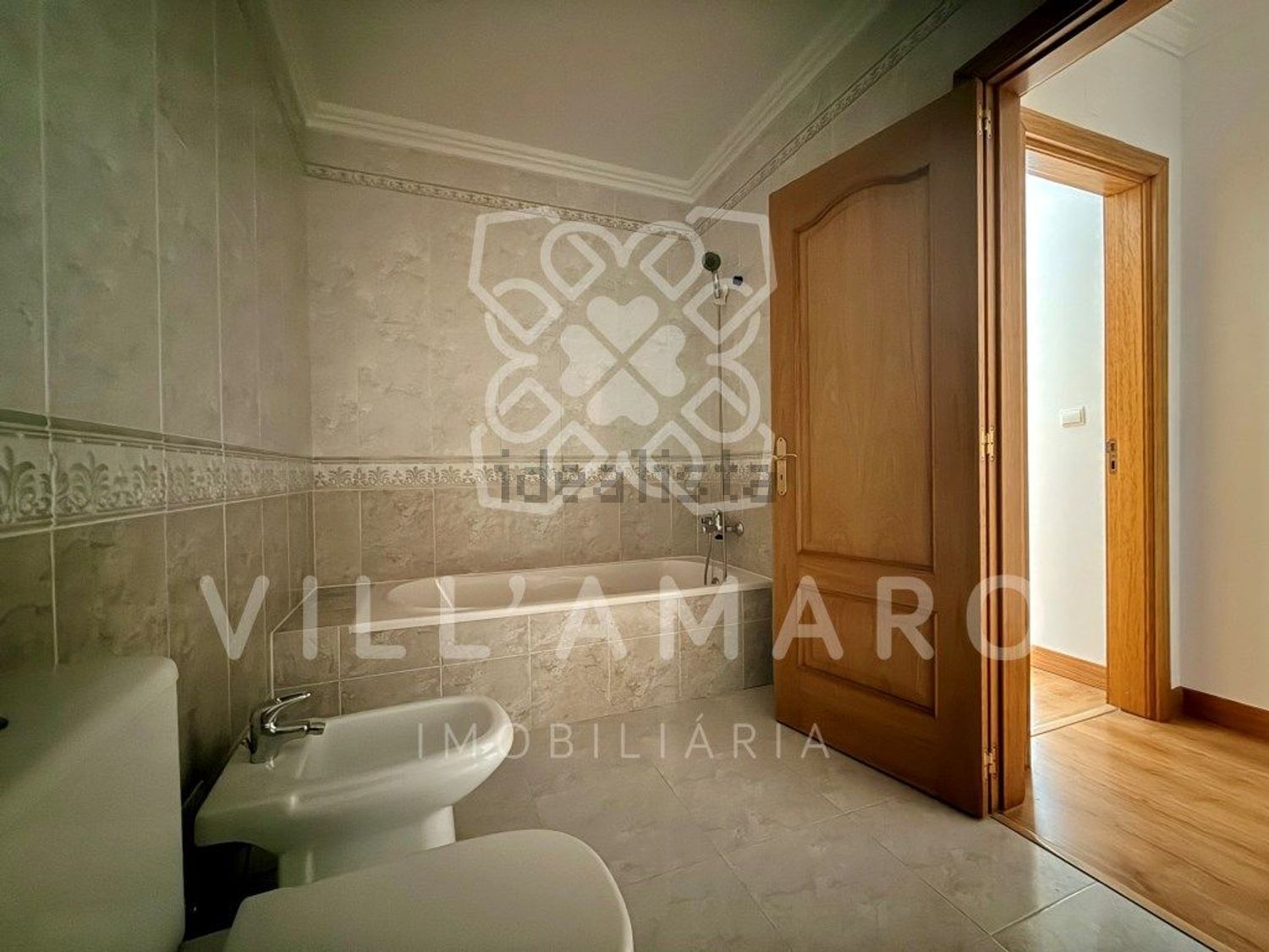 公寓 t2出售在Rua dos Bombeiros Voluntários - 卫生间