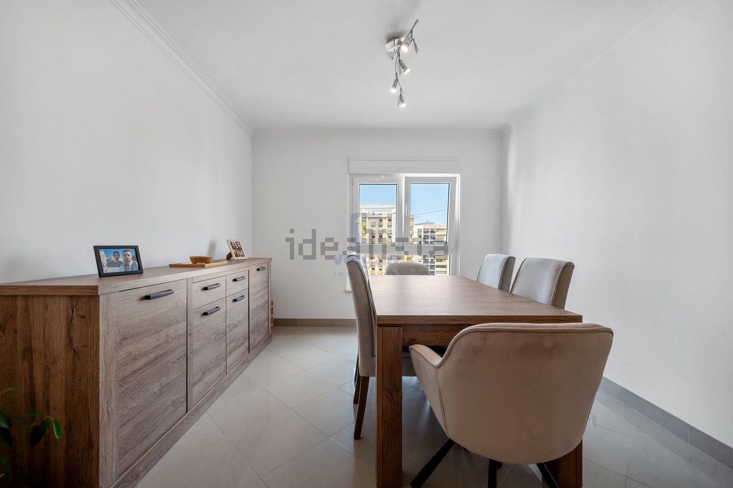 公寓 t3出售在Avenida Antero de Quental, 77 - 客厅