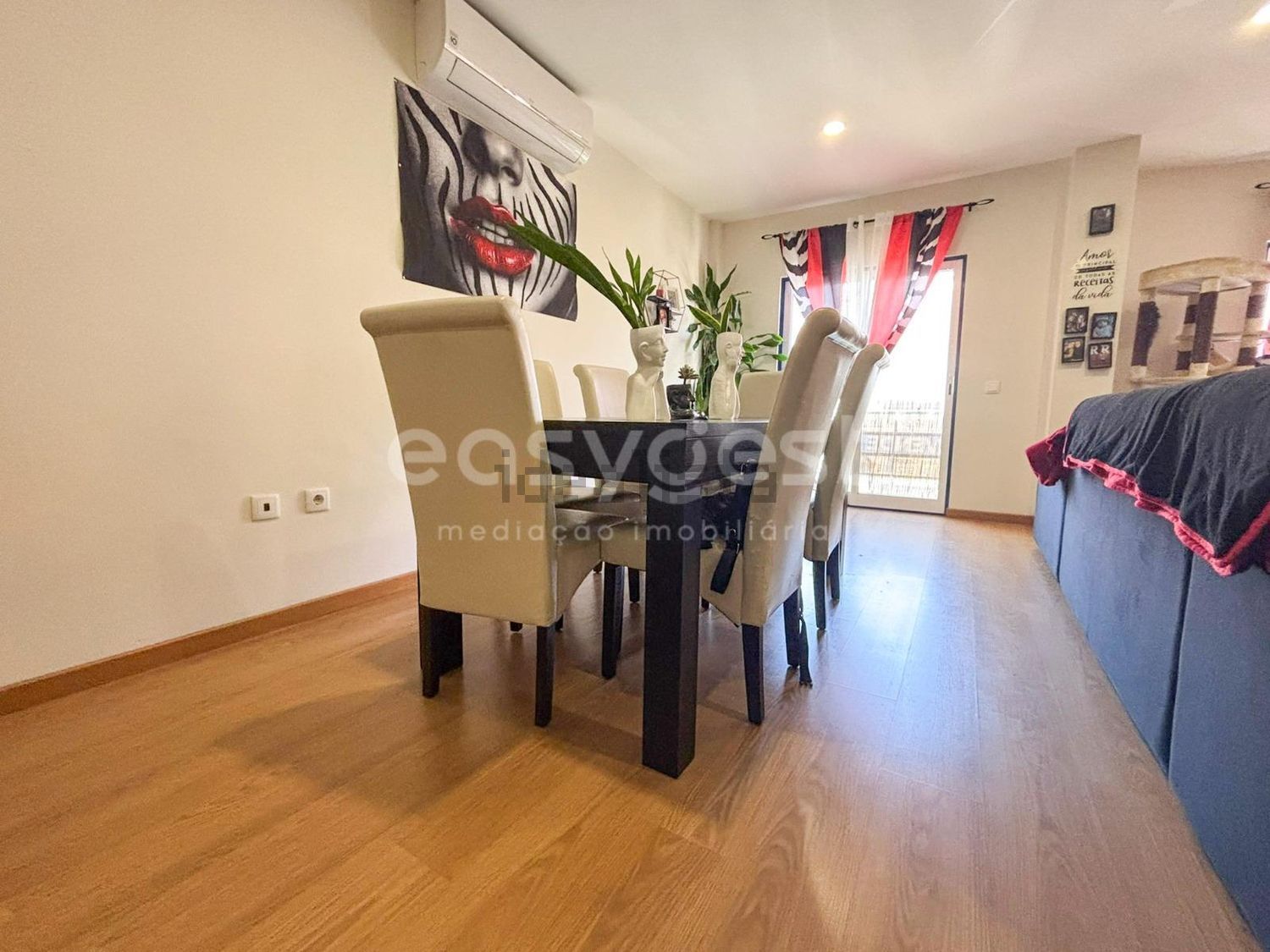 公寓 t4出售在Moita - 客厅