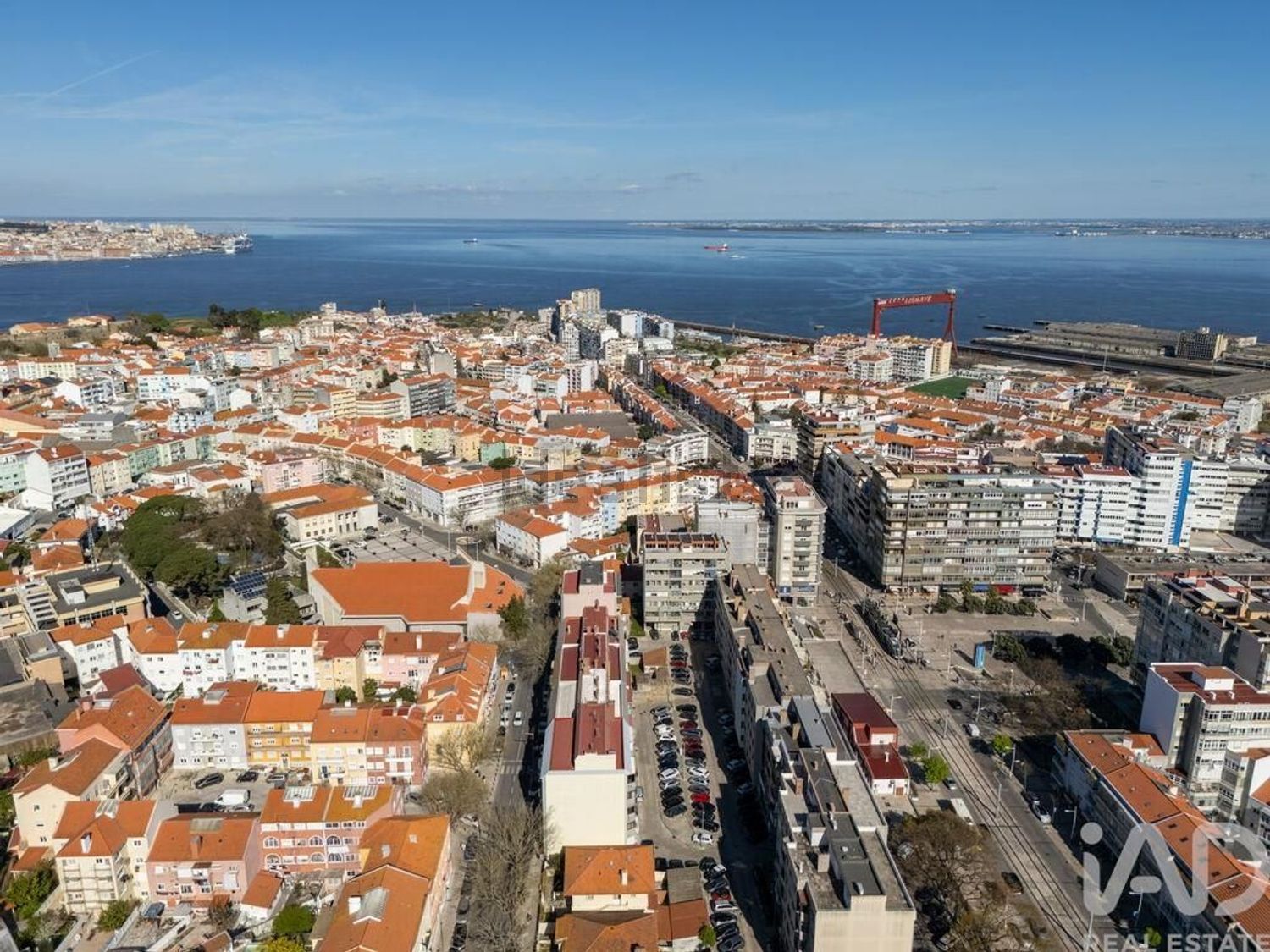 T0（单人公寓）出售在Almada - 视线