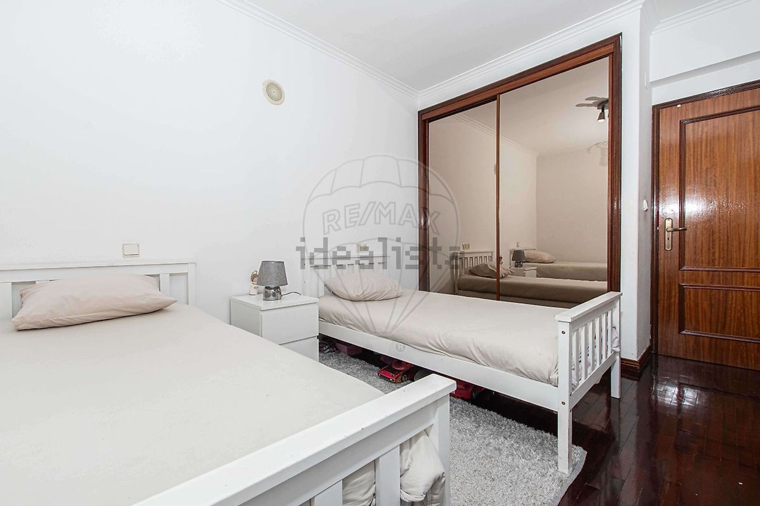 公寓 t2出售在Praceta Infante Dom Henriques - 卧室