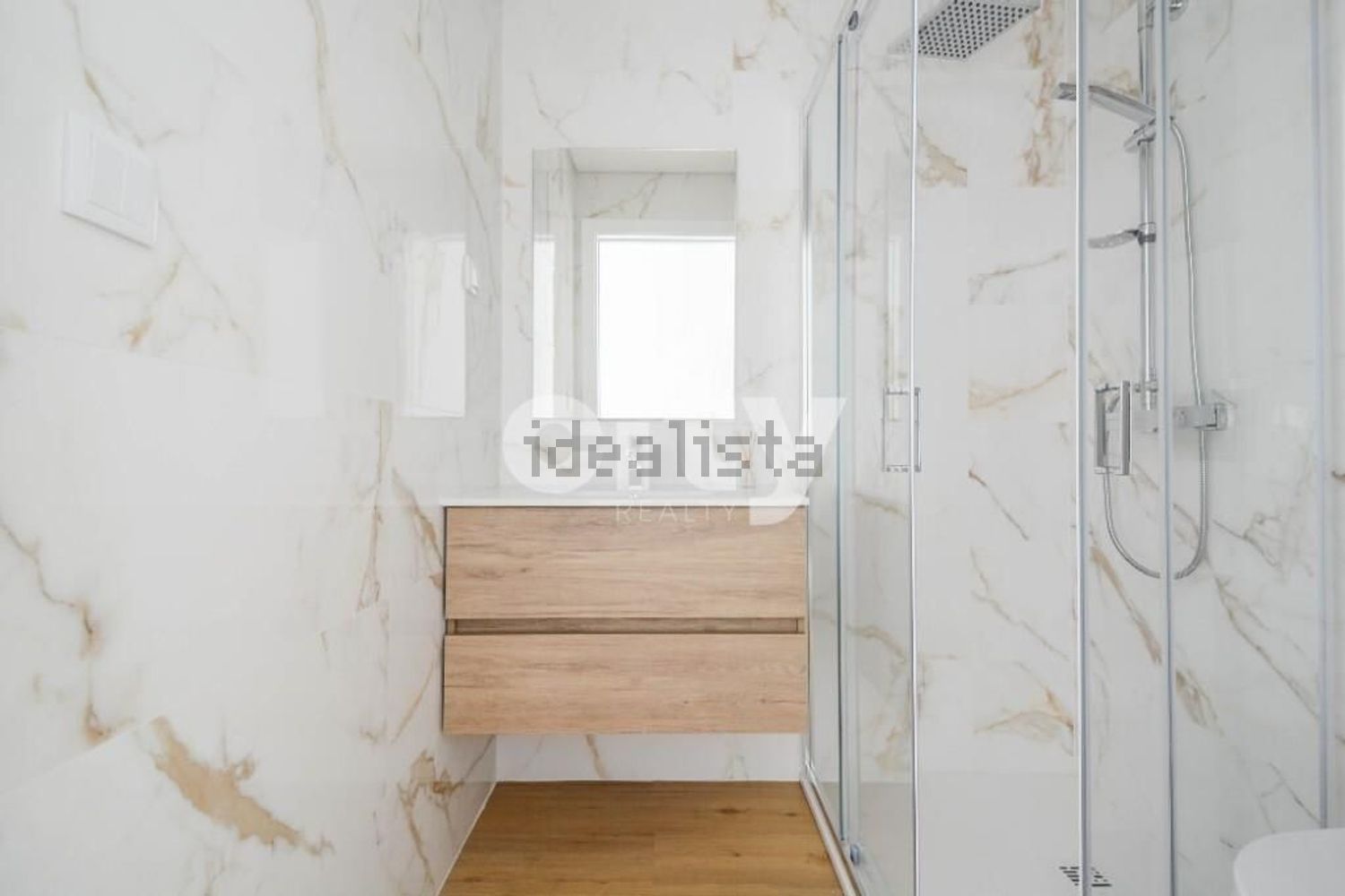 公寓 t3出售在Rua Doutor Sabino Galrão - 卫生间