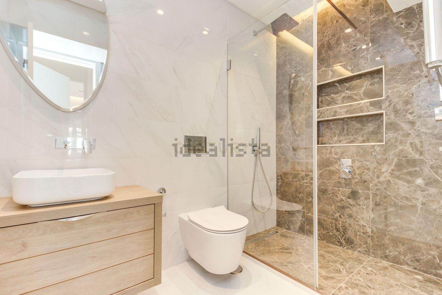 出租公寓 t2在Avenida Conselheiro Barjona de Freitas, 7 - 卫生间