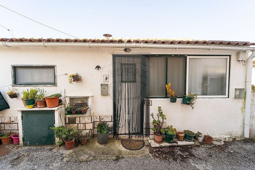 小楼房或独栋别墅出售在Rua Doutor Hermínio Dom Ferreira