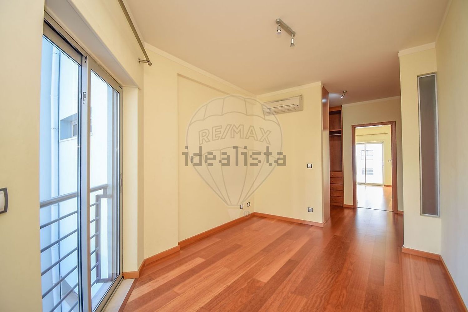 出租公寓 t3在Rua 1º de Maio - 居住