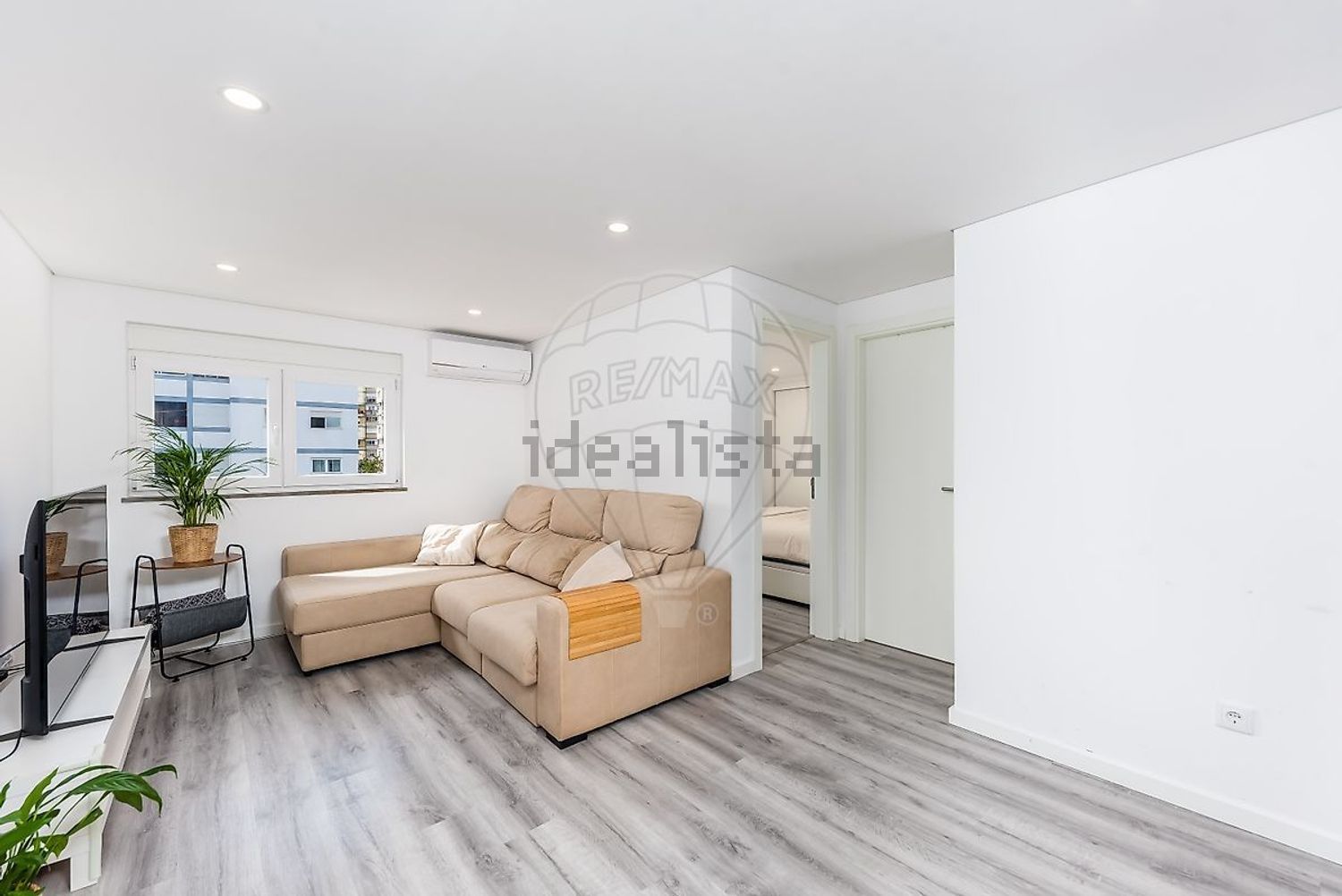 公寓 t3出售在Rua Capitão-Mor Lopes Sequeira - 客厅