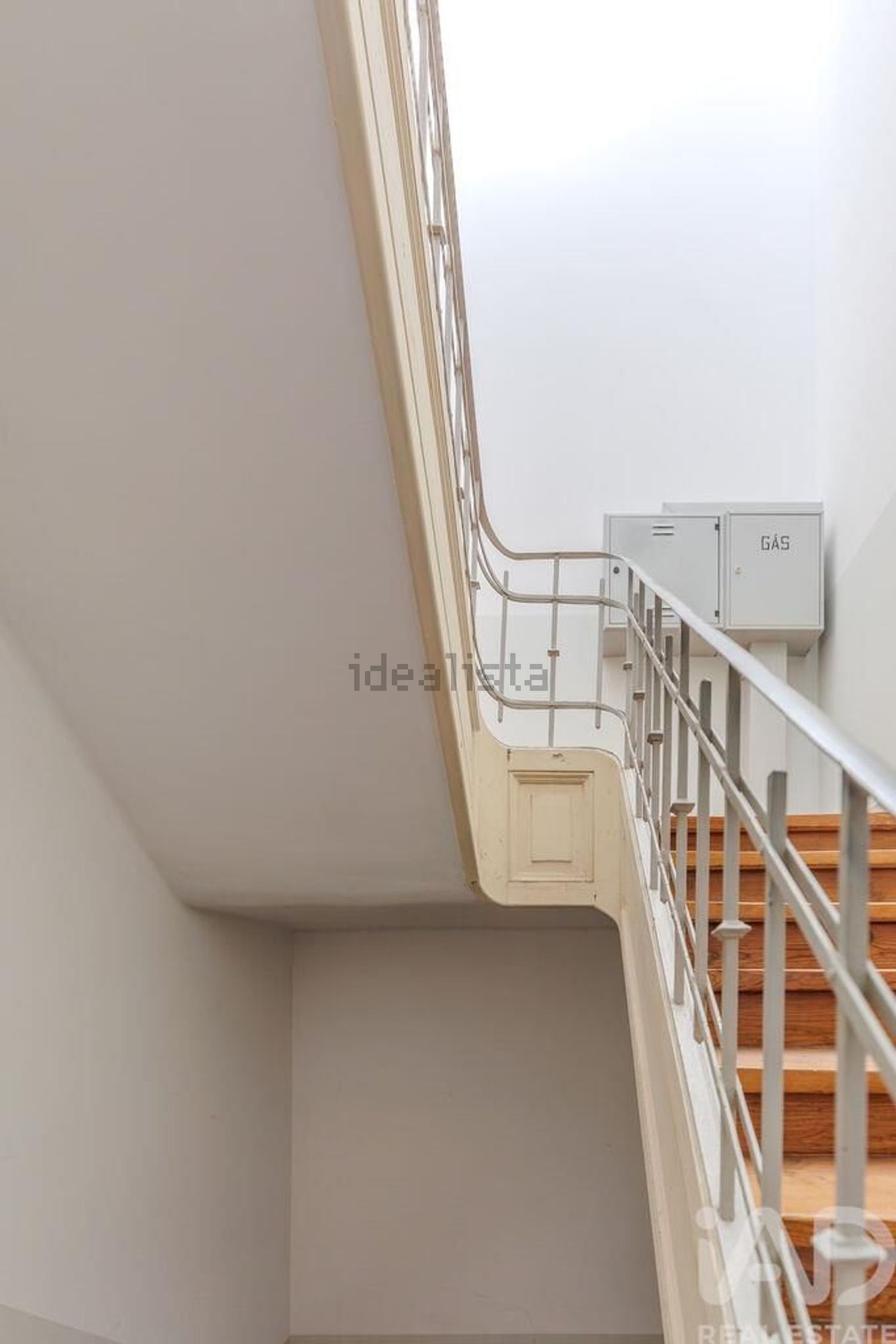 公寓 t2出售在Bairro dos Actores - Barão Sabrosa - 详情