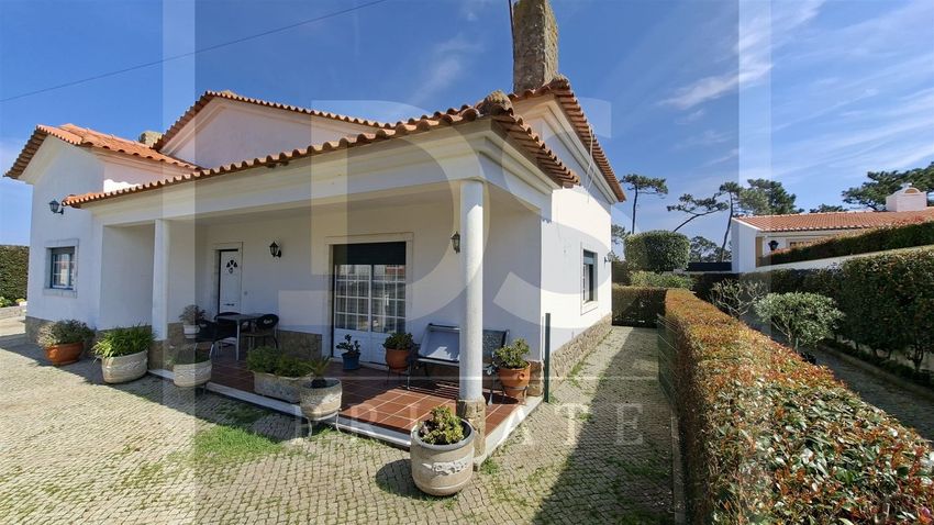 小楼房或独栋别墅出售在Santo Isidoro