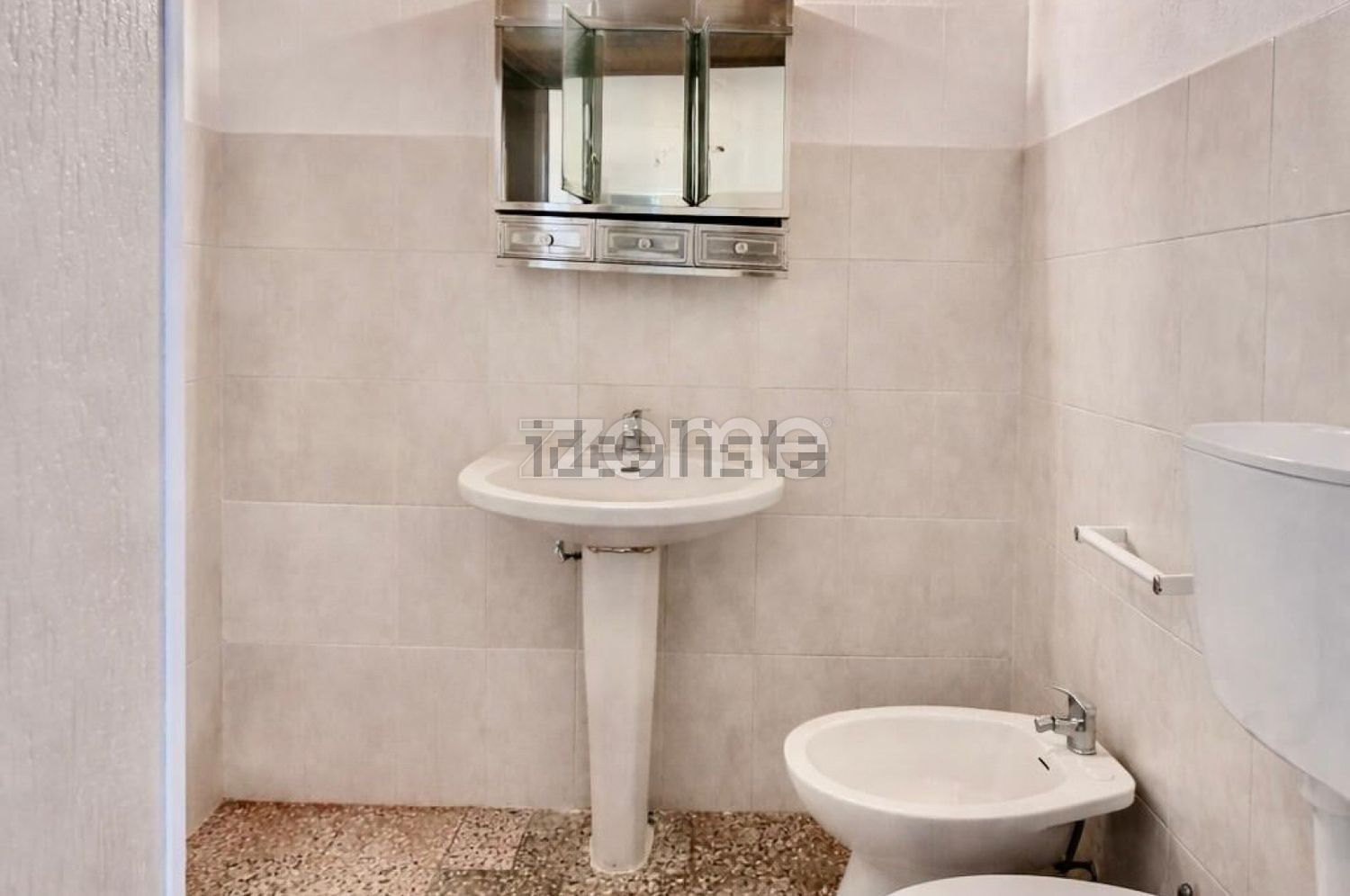 小楼房或独栋别墅出售在Rua C, 56 - 卫生间