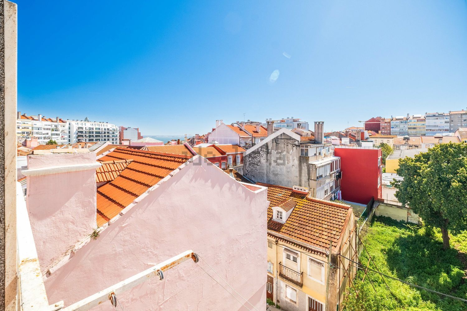 公寓 t2出售在Rua do Sol à Graça - 视线