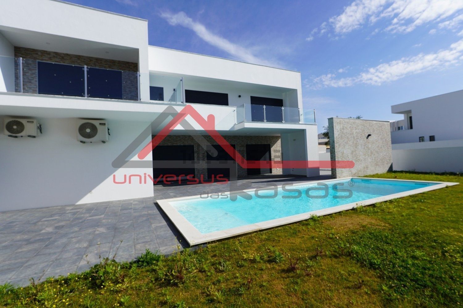 小楼房或独栋别墅出售在Travessa Joaquim Fernandes Chula - 游泳池