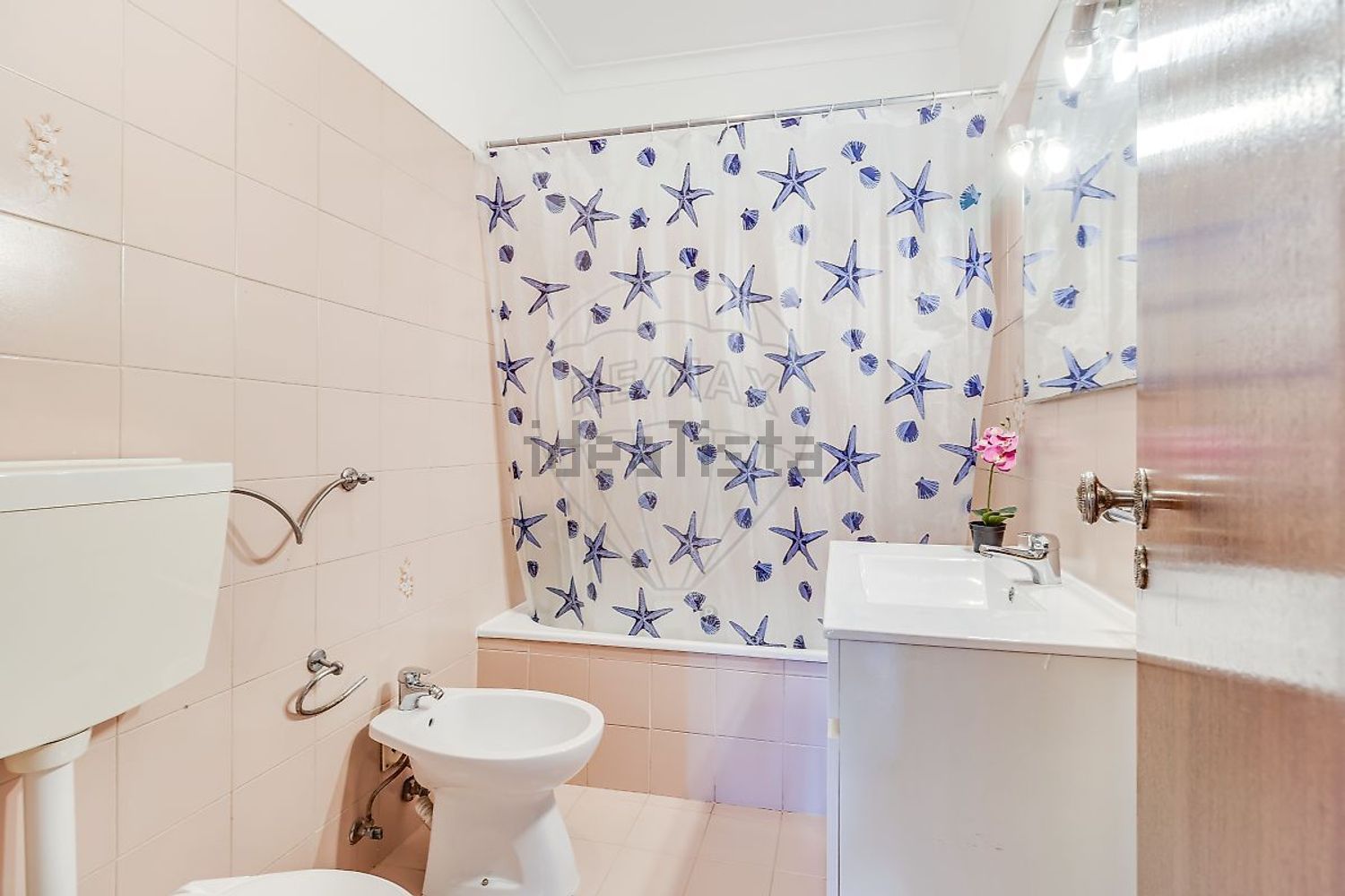 公寓 t2出售在Rua Barbosa du Bocage - 卫生间