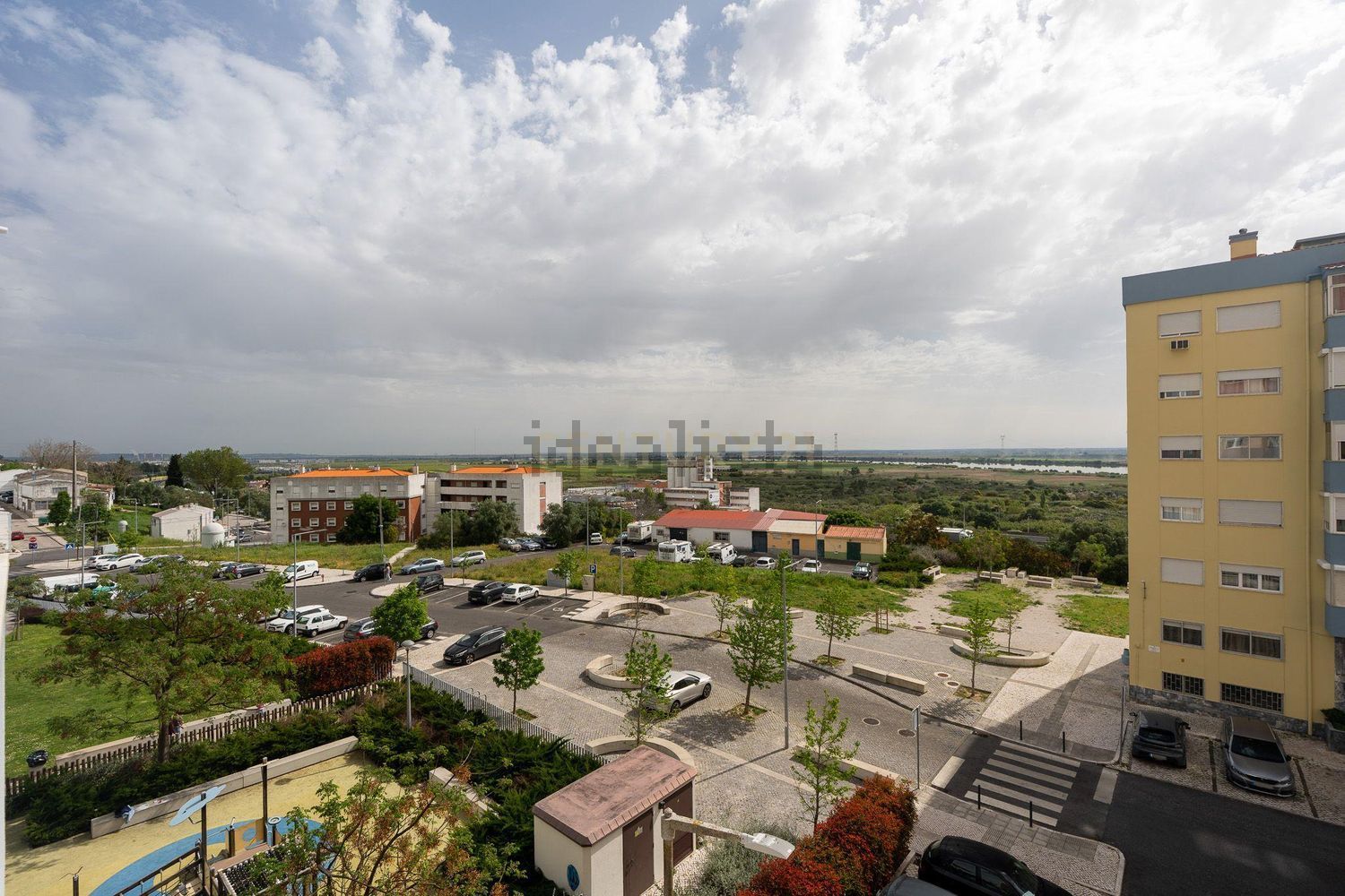 公寓 t2出售在Rua Soeiro Pereira Gomes - 视线