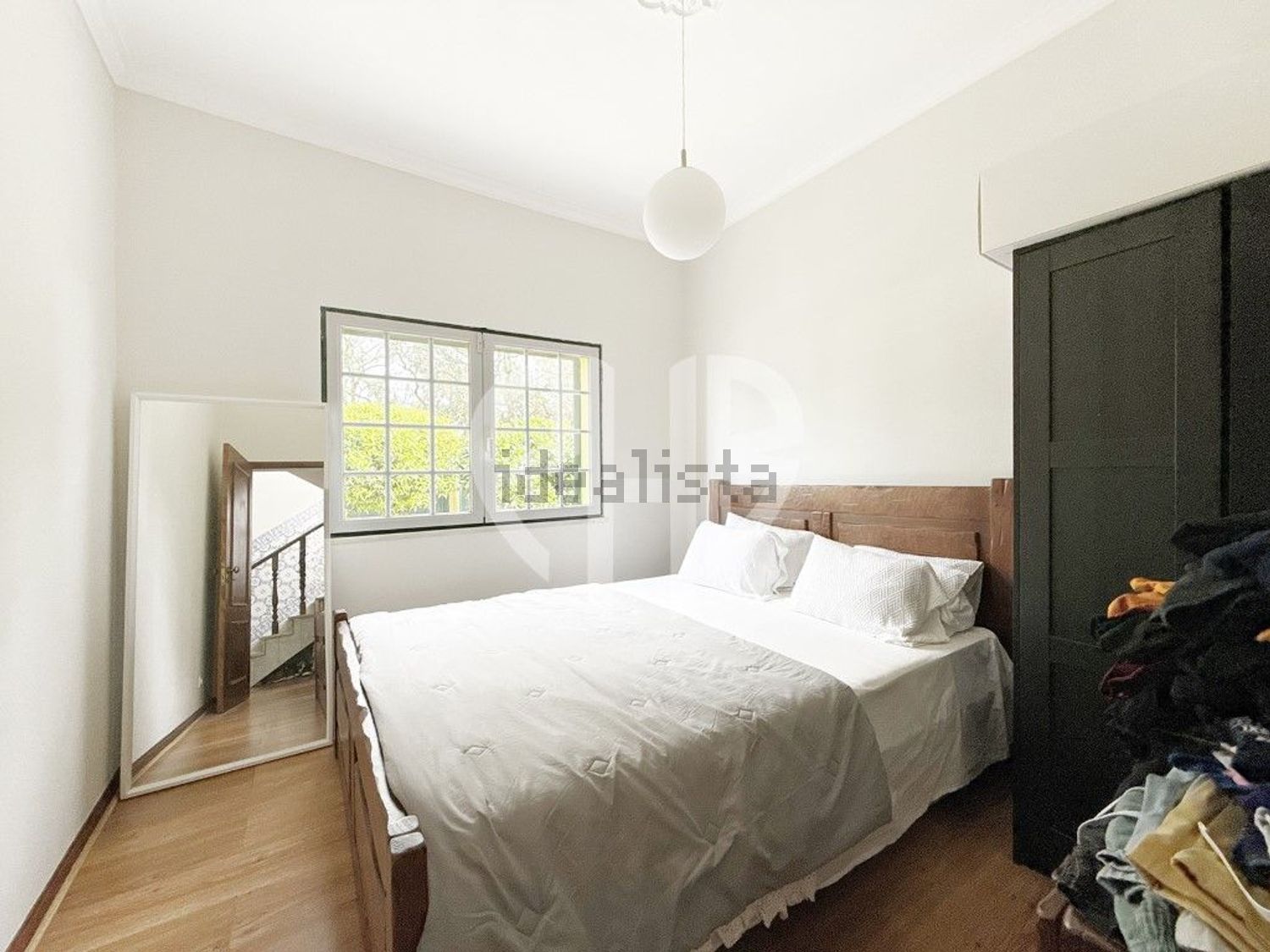 小楼房或独栋别墅出售Cm1029 - 卧室