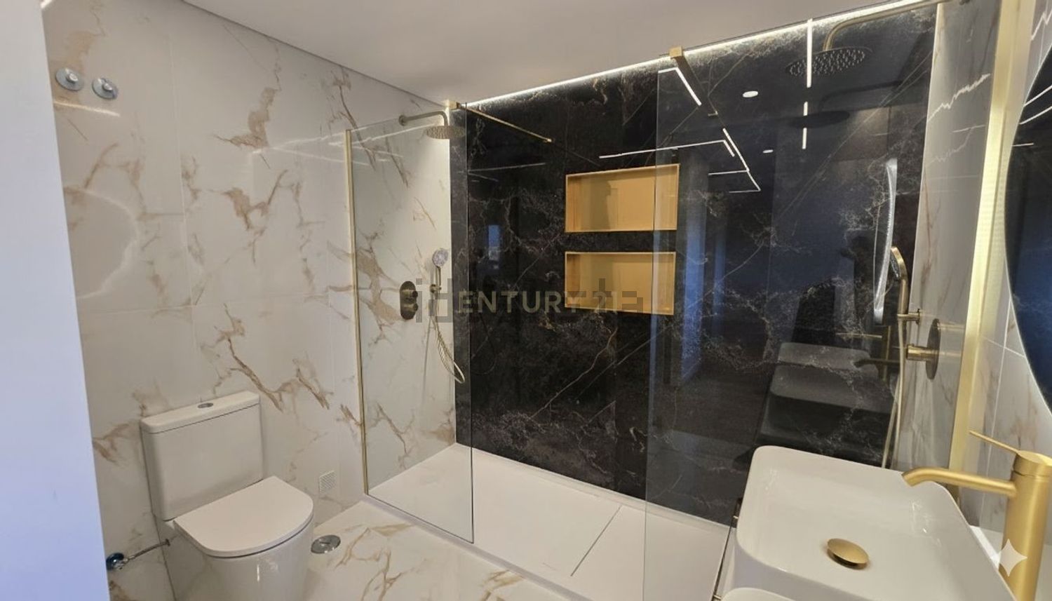 复式公寓出售在Costa da Guia - 卫生间