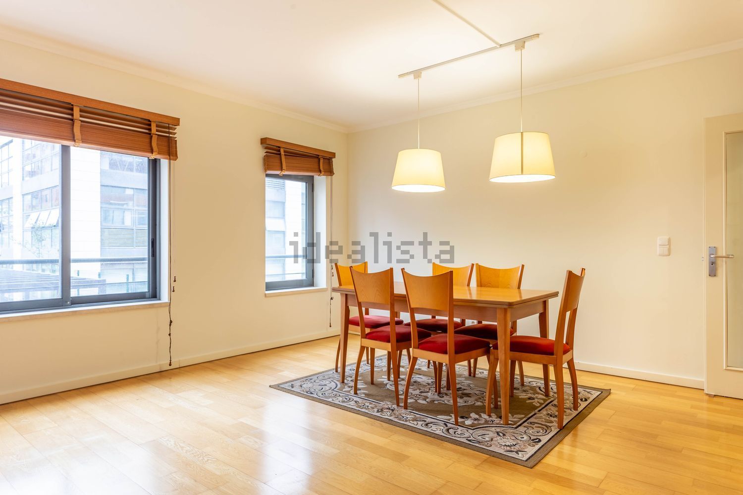 出租公寓 t2在Avenida Infante Dom Henrique - 客厅