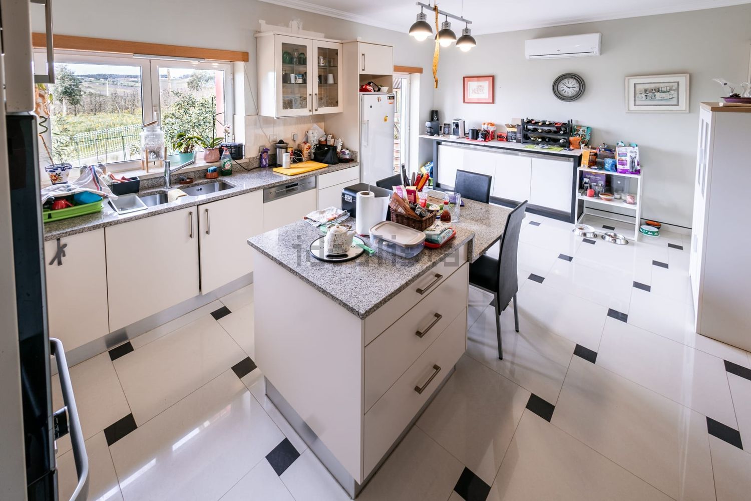 小楼房或独栋别墅出售在Peral - 厨房