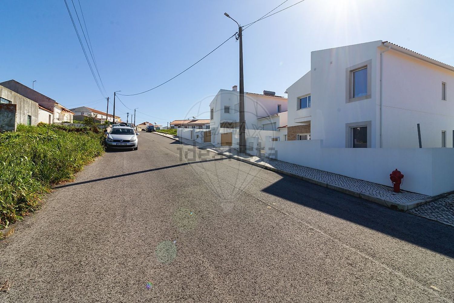 小楼房或独栋别墅出售在Rua da Cabine - 外立面