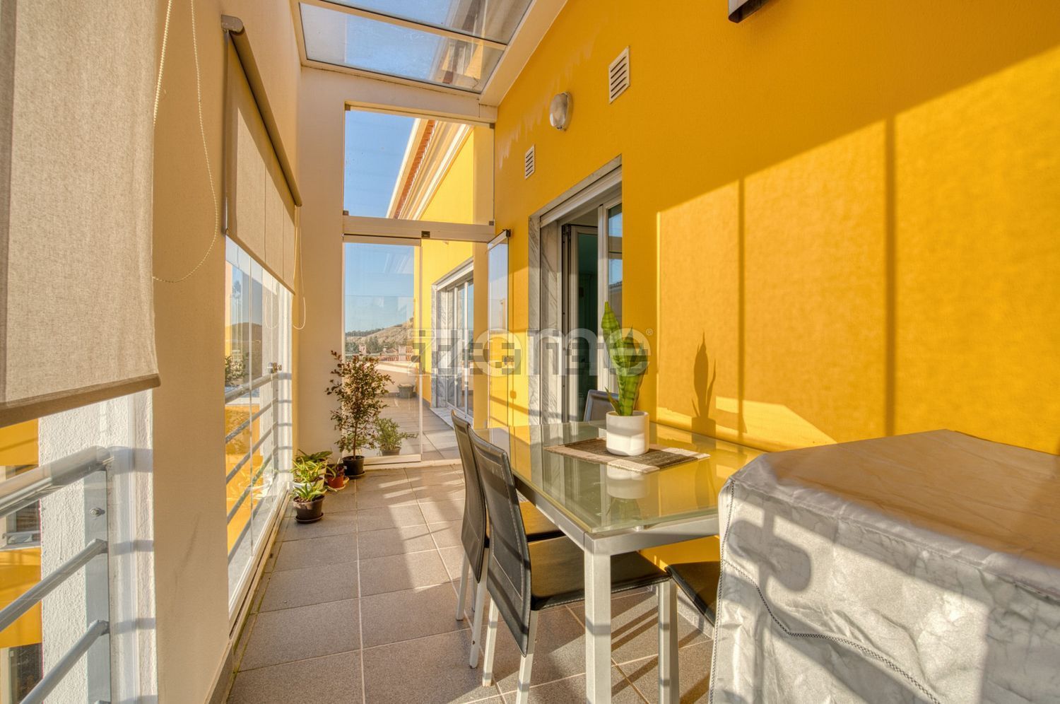 复式公寓出售在Rua dos Eucaliptos, 2 - 门廊