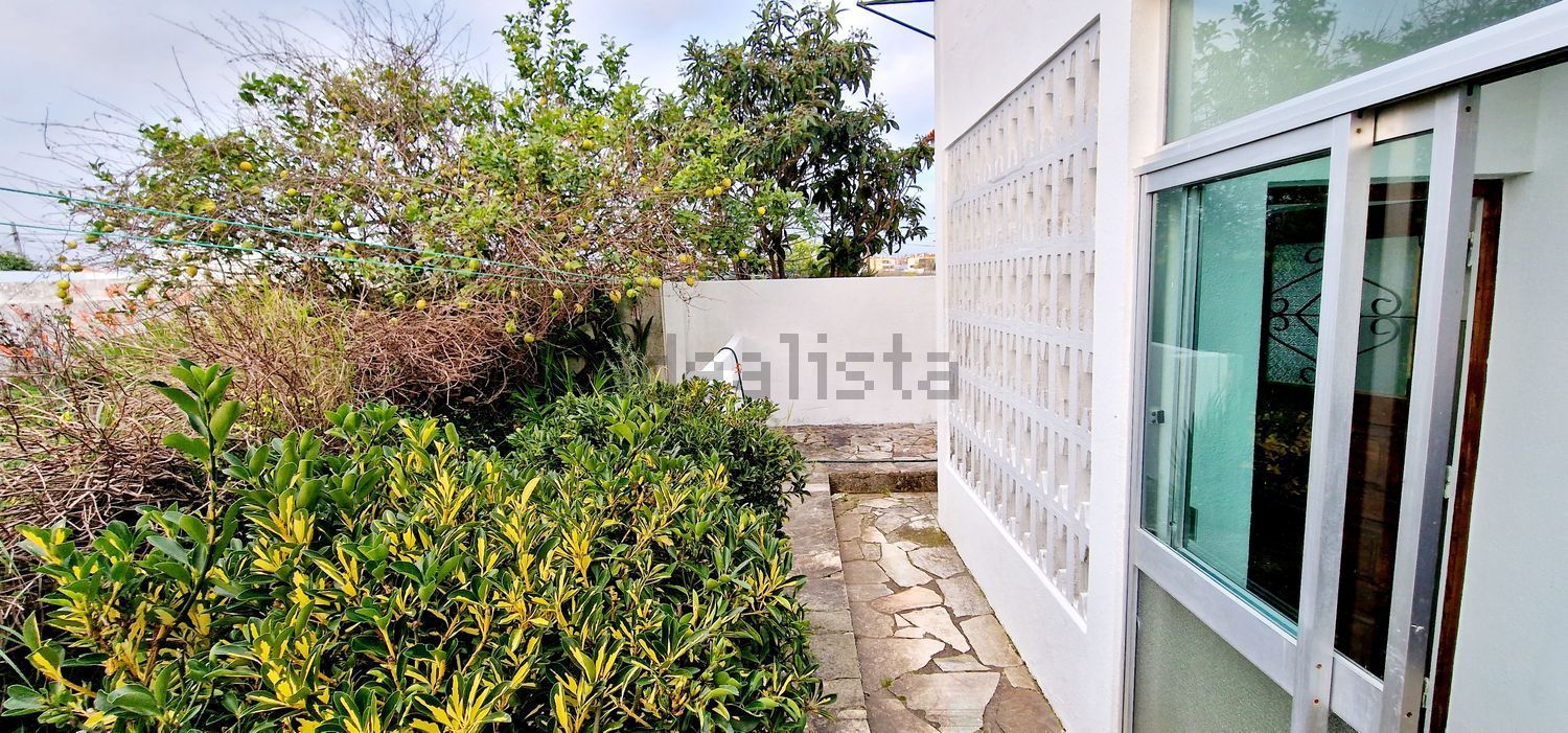 出租公寓 t2在Estrada de Paço de Arcos - 花园